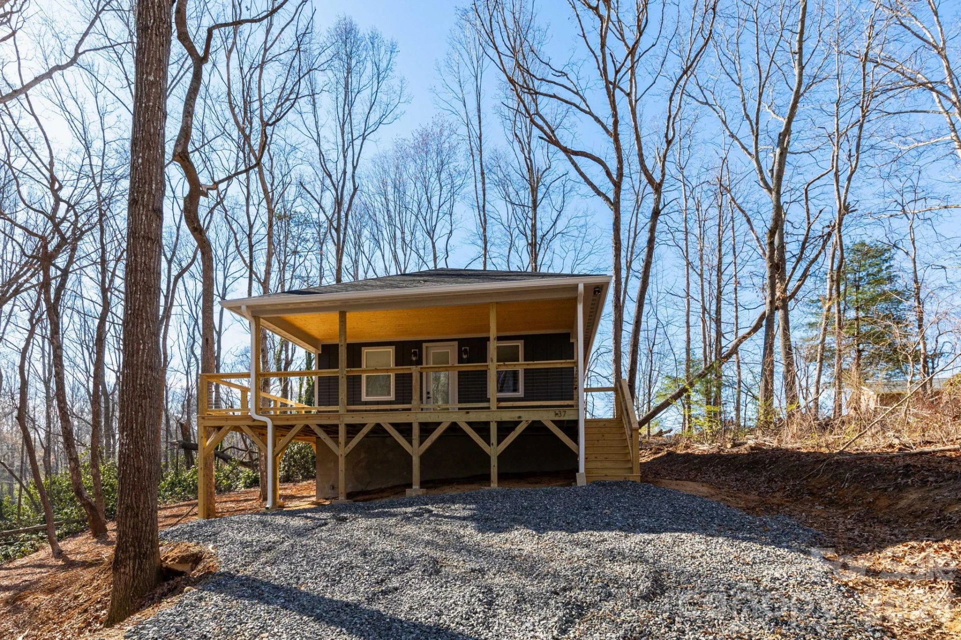 137 Arbutus Trail - Photo 3