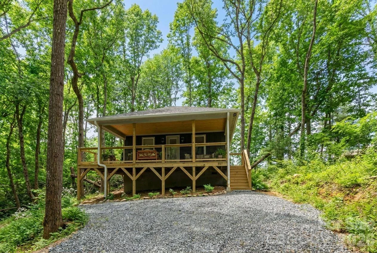 137 Arbutus Trail - Photo 4
