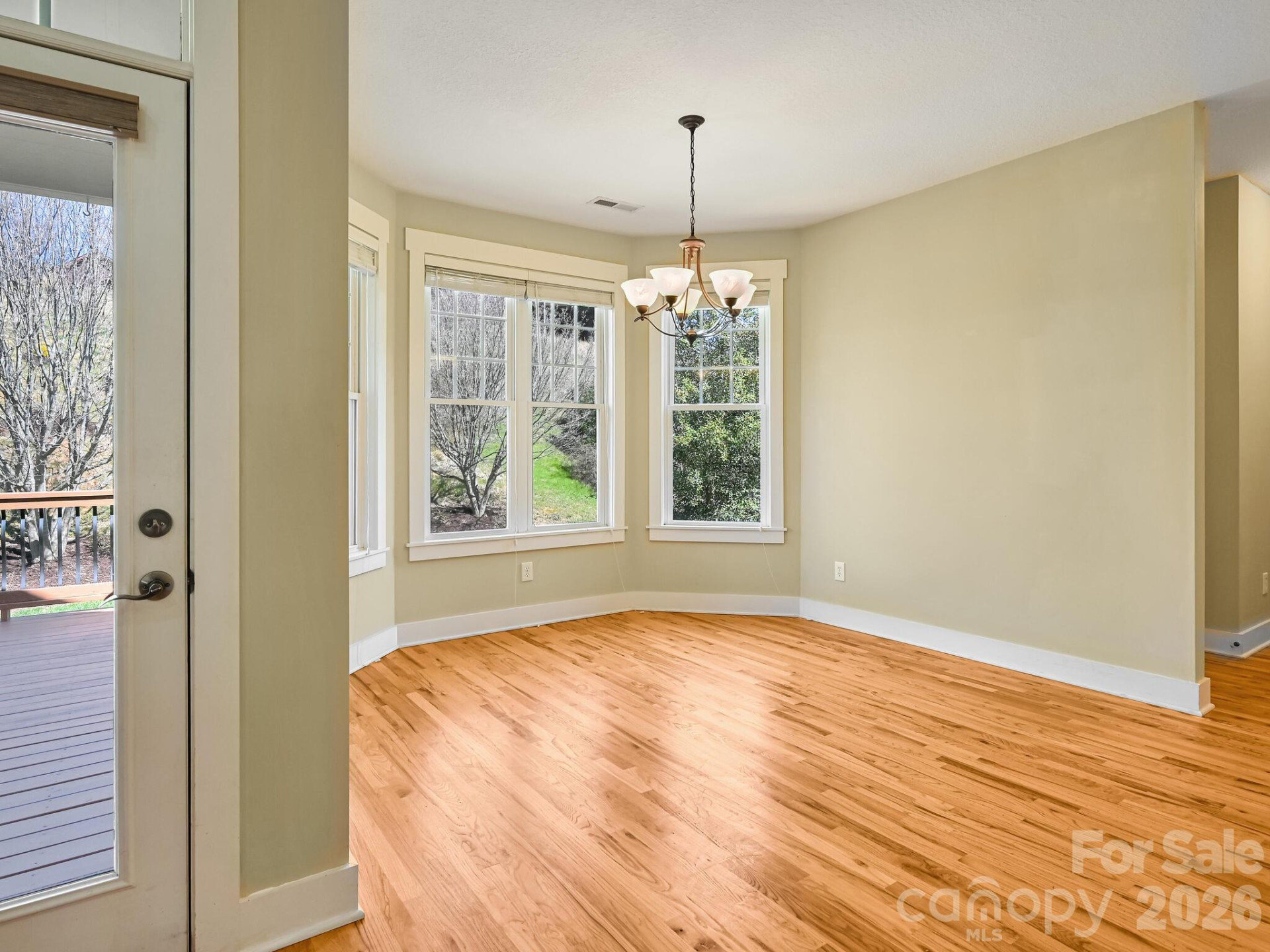 24 Creekside View Drive - Photo 10