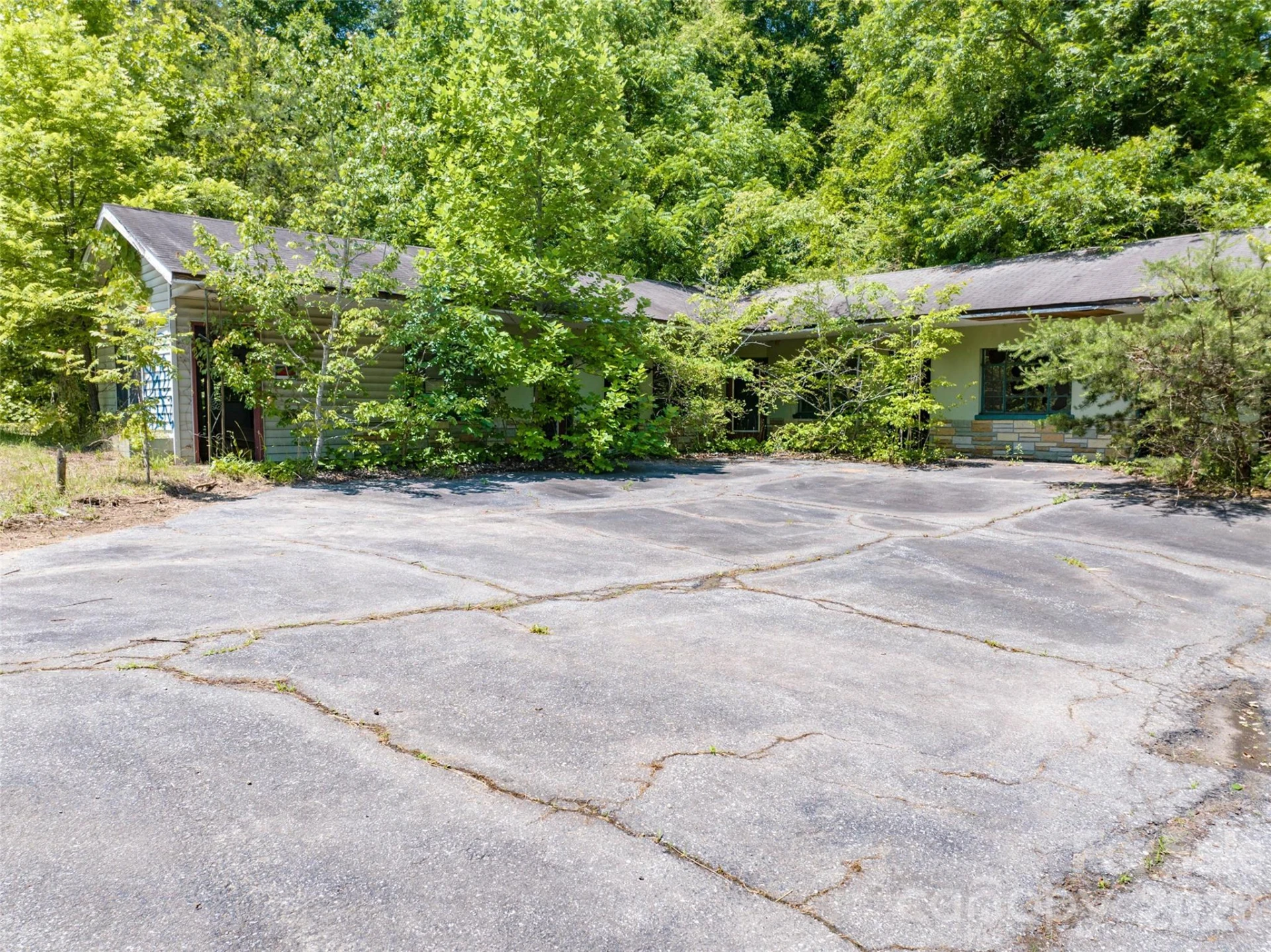 1409 US 441 Highway - Photo 15