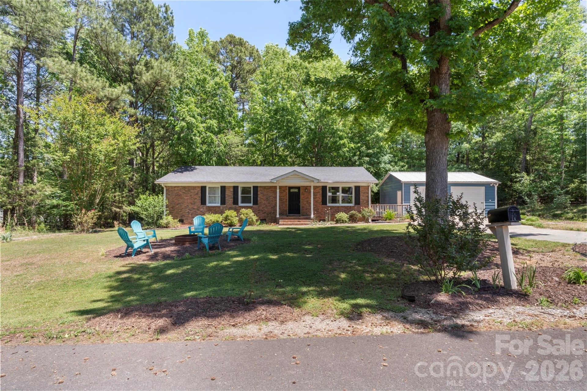 1122 Pine Knot Court - Photo 3