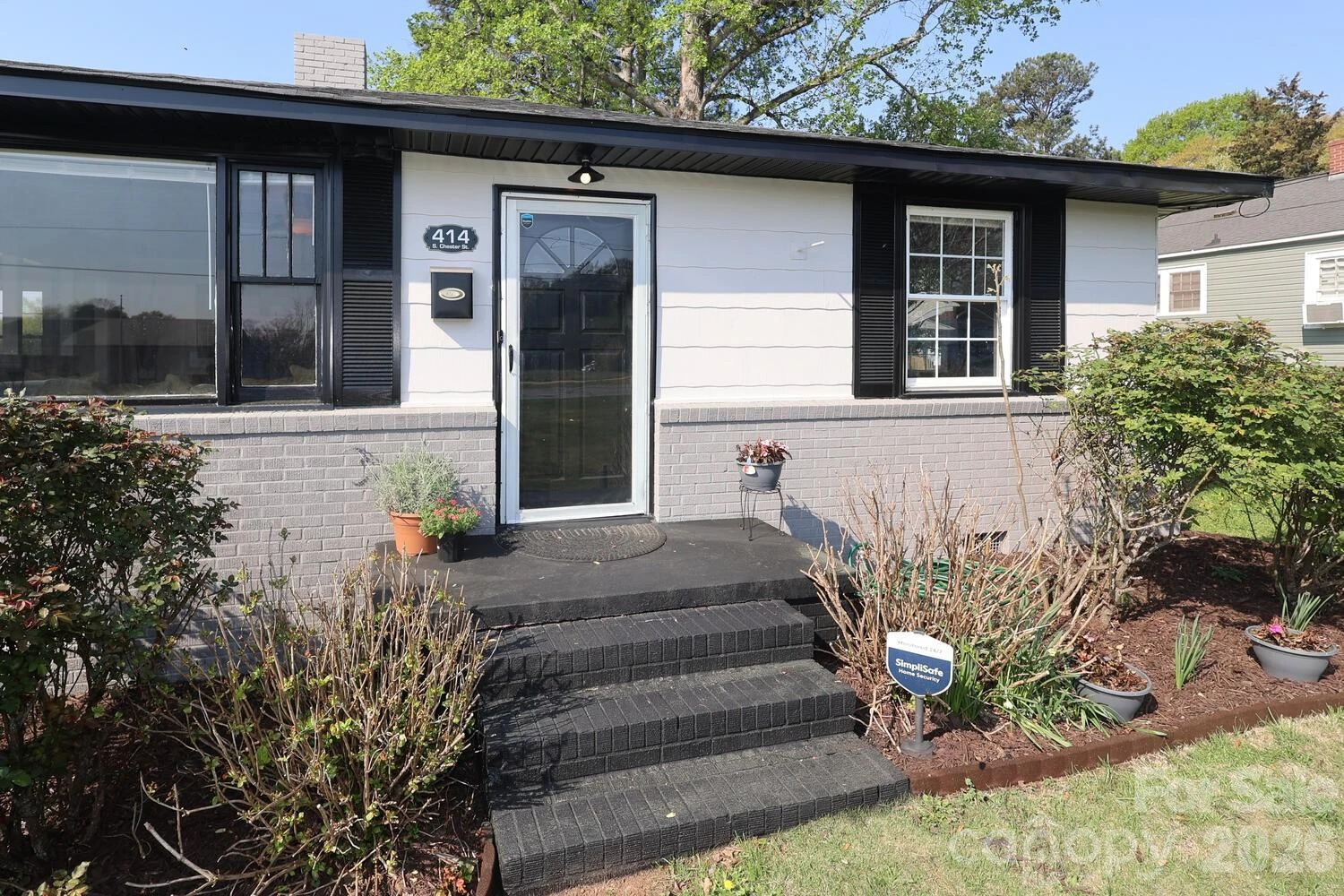 414 Chester Street - Photo 3