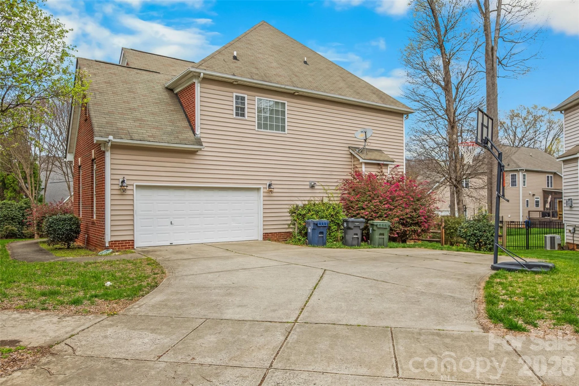 9333 Standerwick Lane - Photo 5