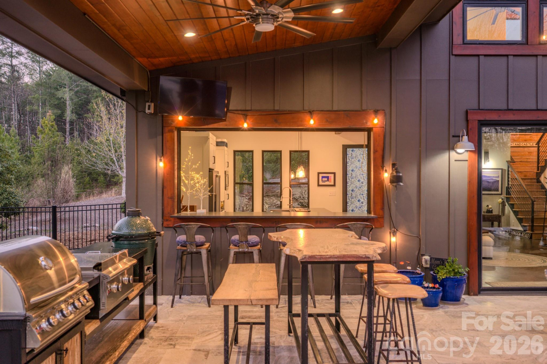 2063 W Bluewater Drive - Photo 4