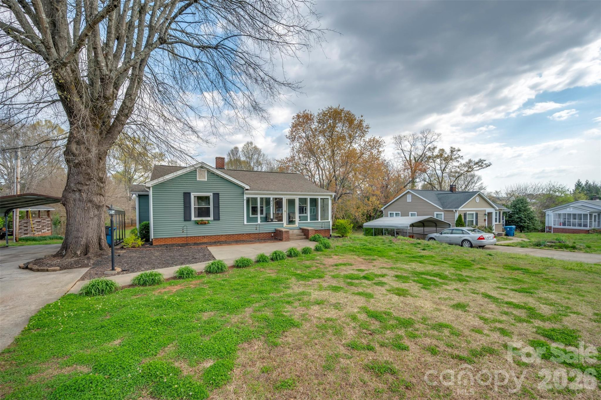 411 Arlington Street - Photo 5