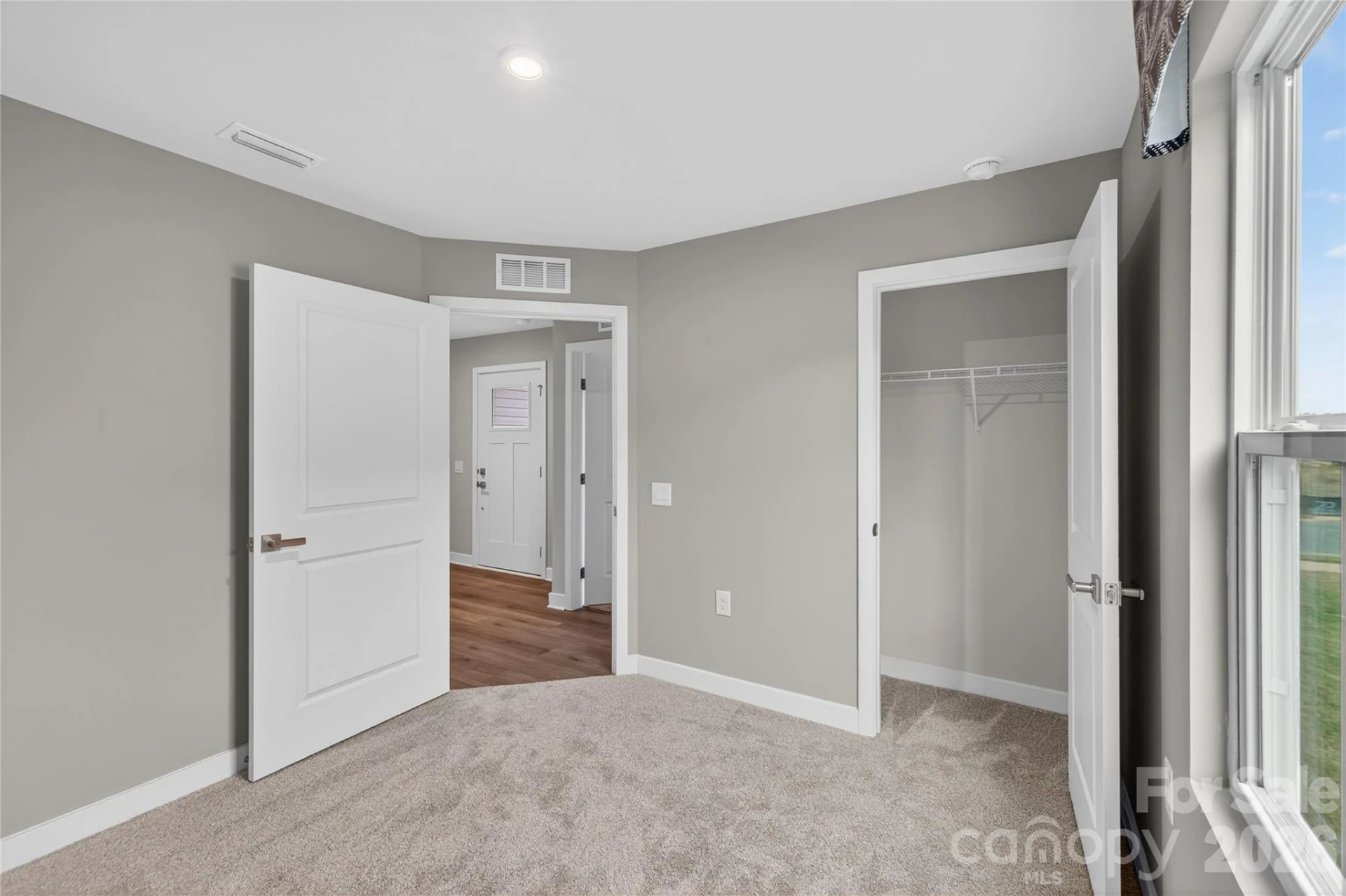 609 Nesbe Street - Photo 16
