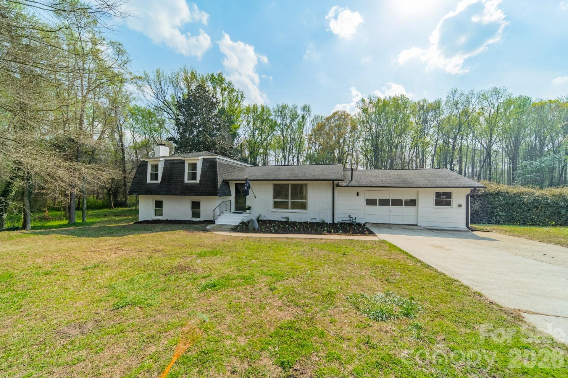 2023 Briarwood Circle