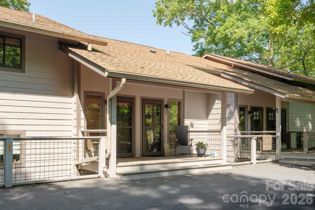 524 Three Mile Knob Road, Pisgah Forest, NC, 28768