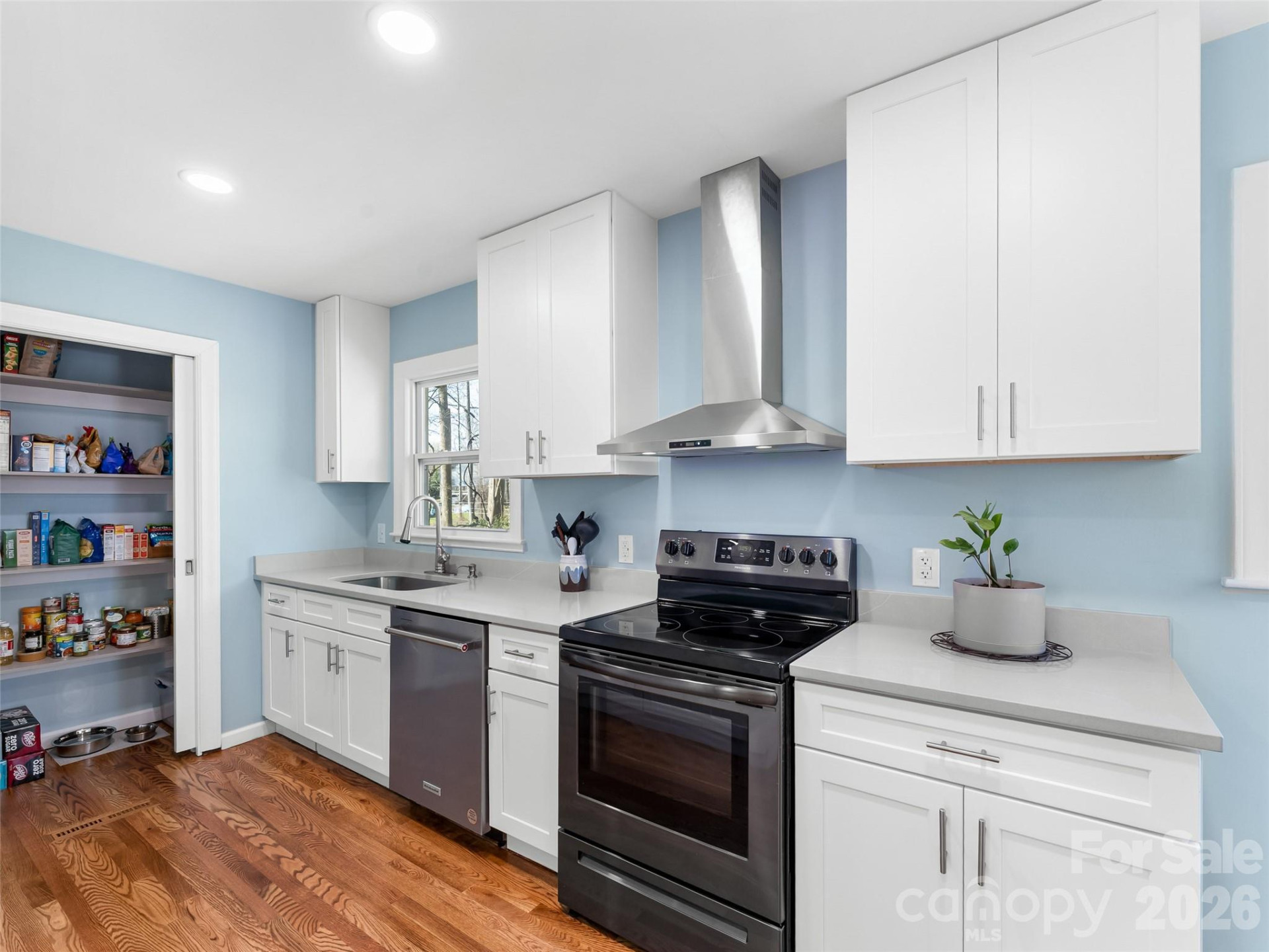 625 Lenox Place - Photo 8