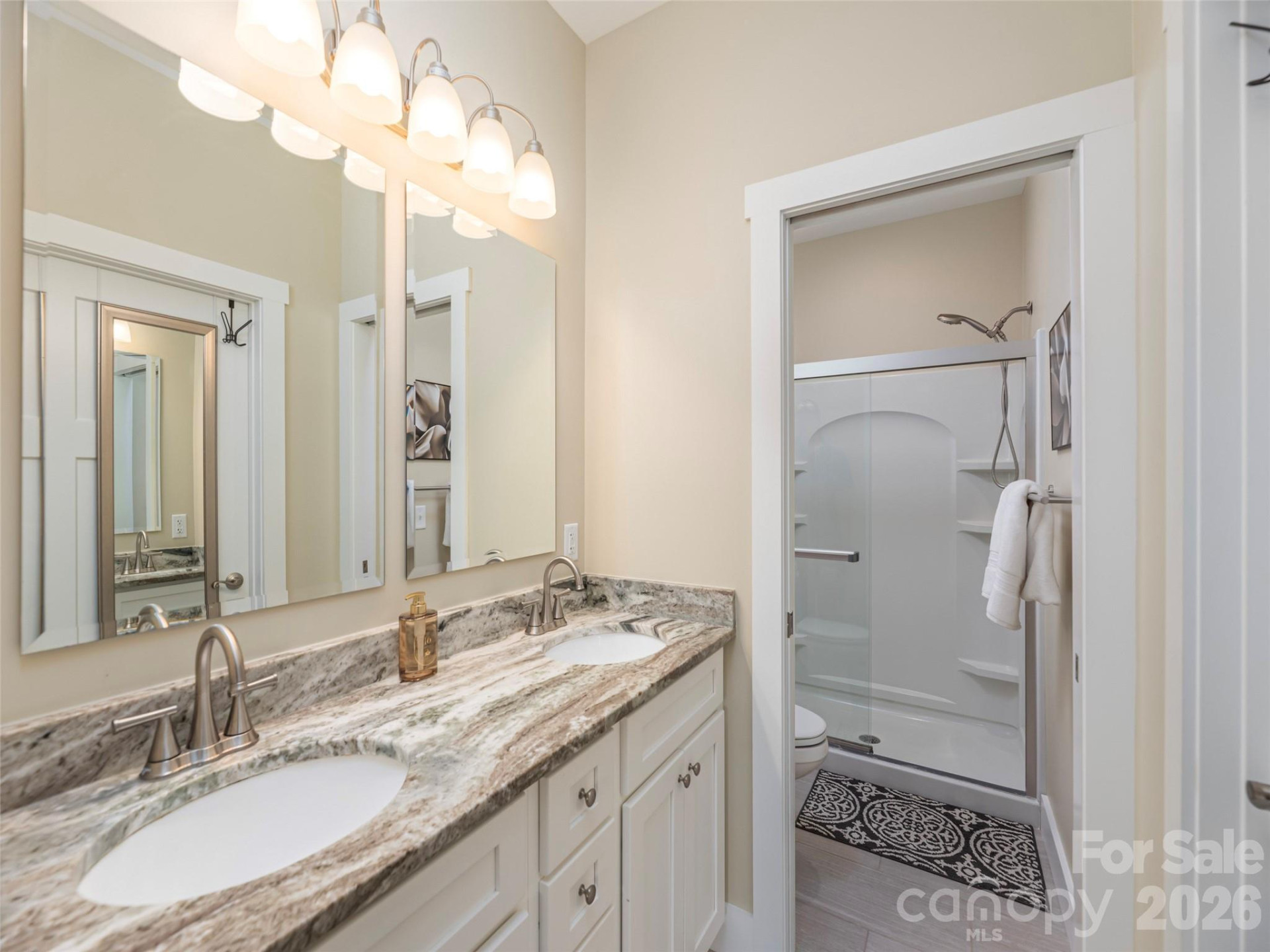 63 Leyland Circle - Photo 16
