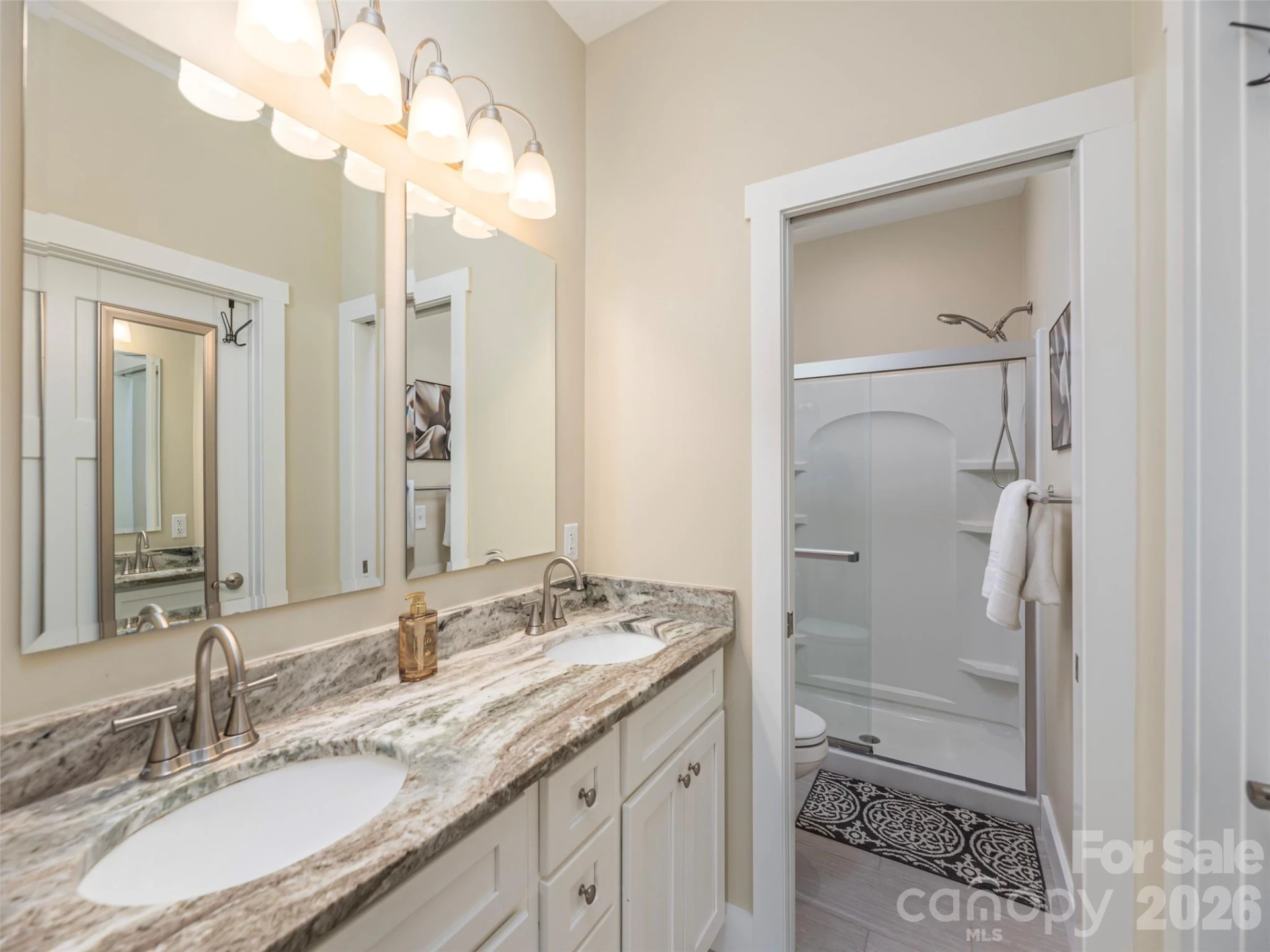 63 Leyland Circle - Photo 16