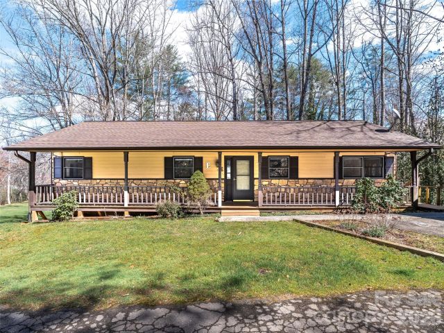 86 View De Lake Drive, Etowah, NC, 28729