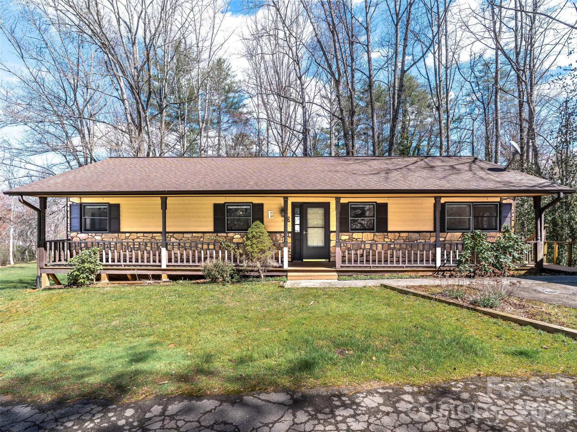 86 View De Lake Drive