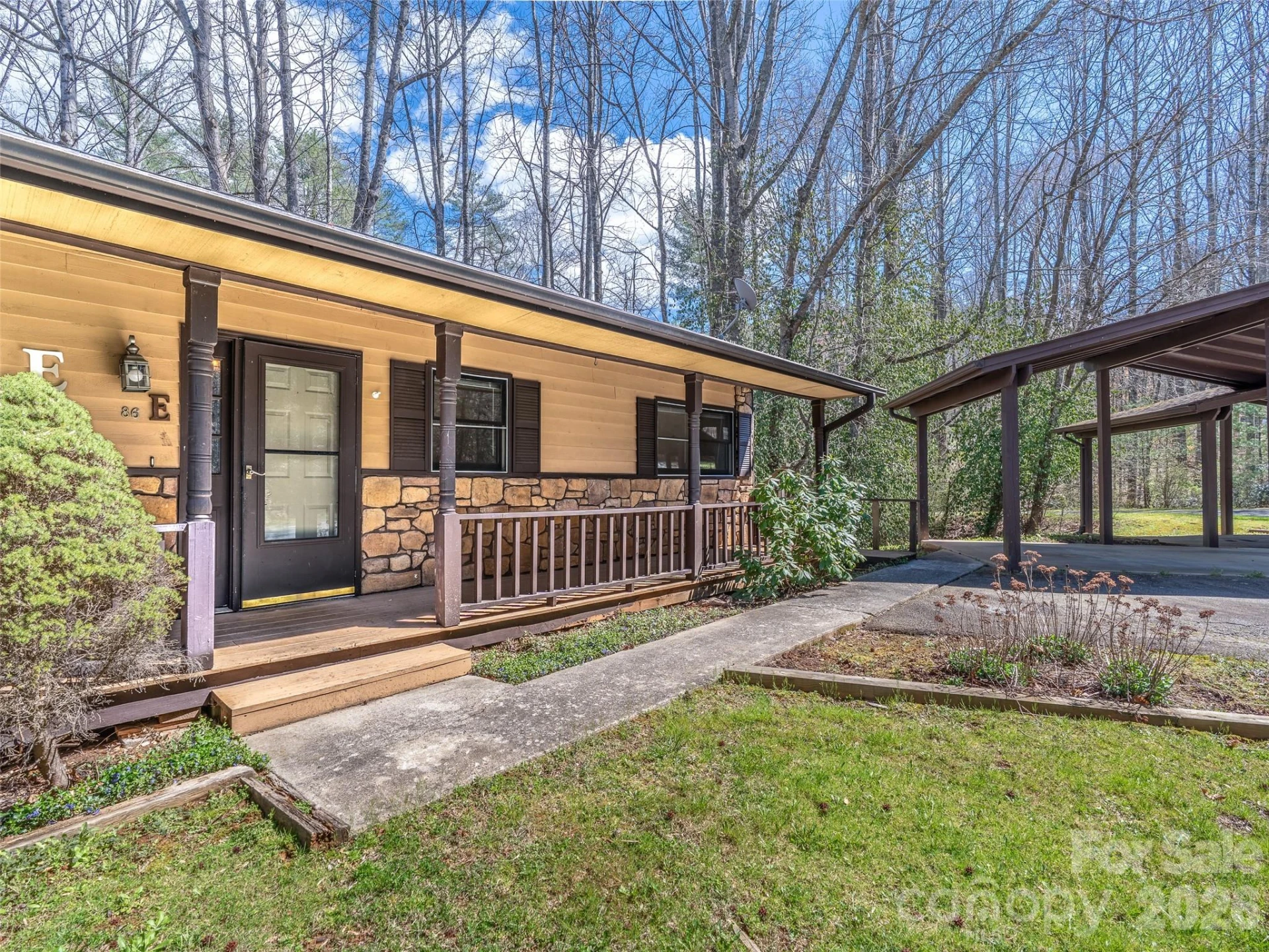 86 View De Lake Drive - Photo 2