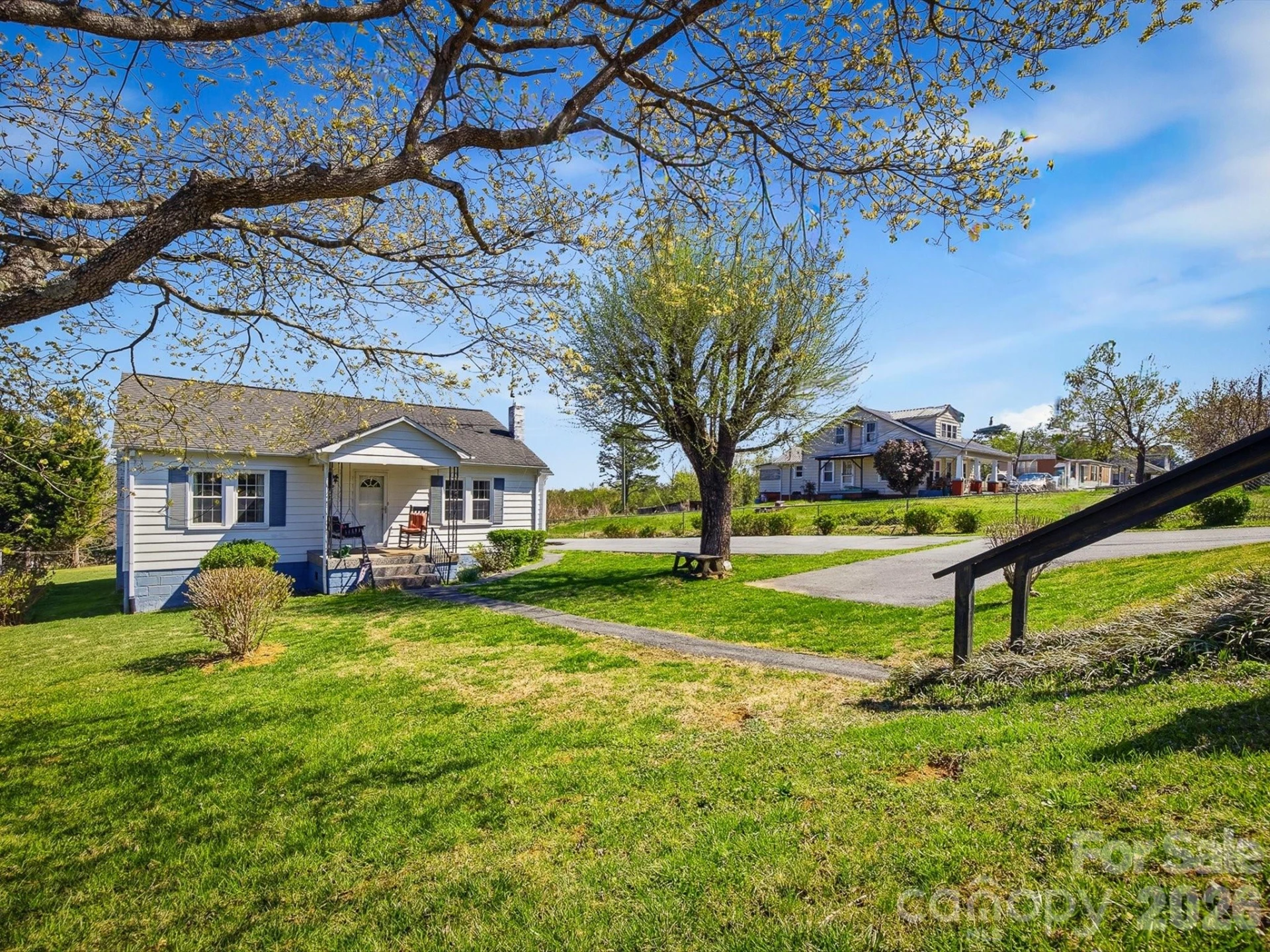 3560 Hartland Road - Photo 3