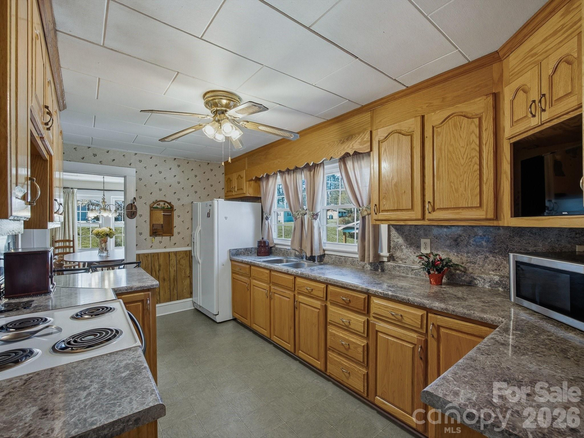 3560 Hartland Road - Photo 25