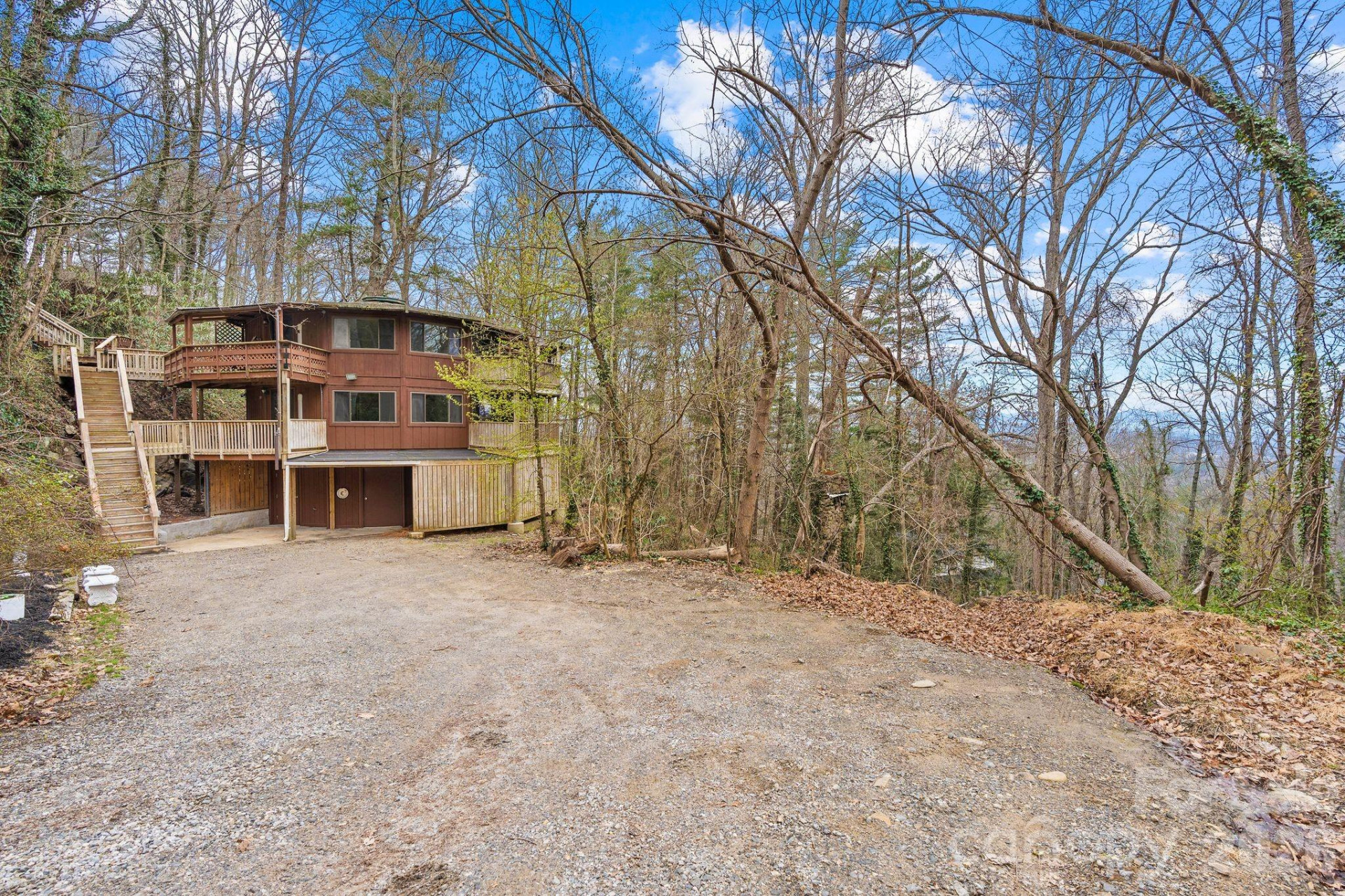 355 Sunset Drive - Photo 4
