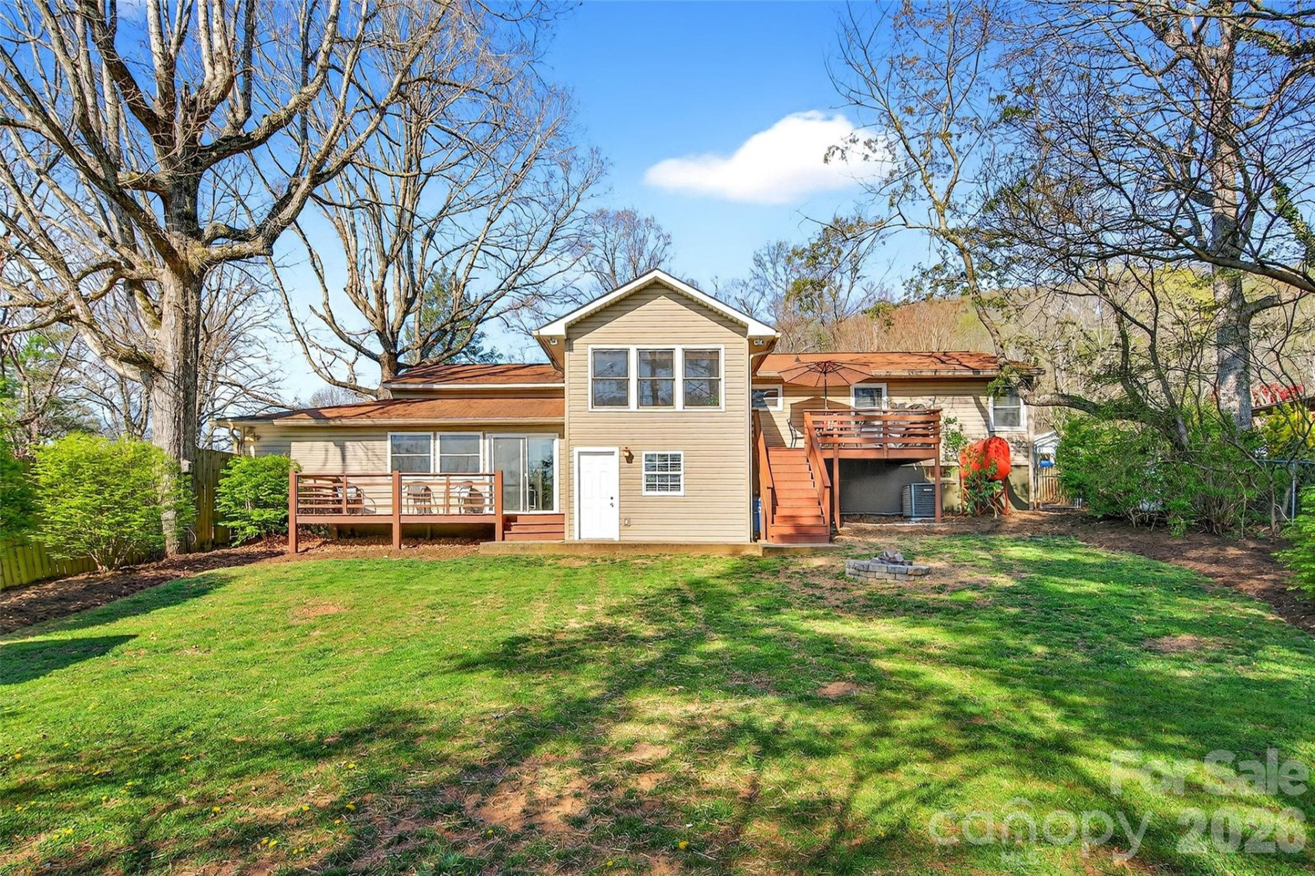 316 Wilson Avenue - Photo 3