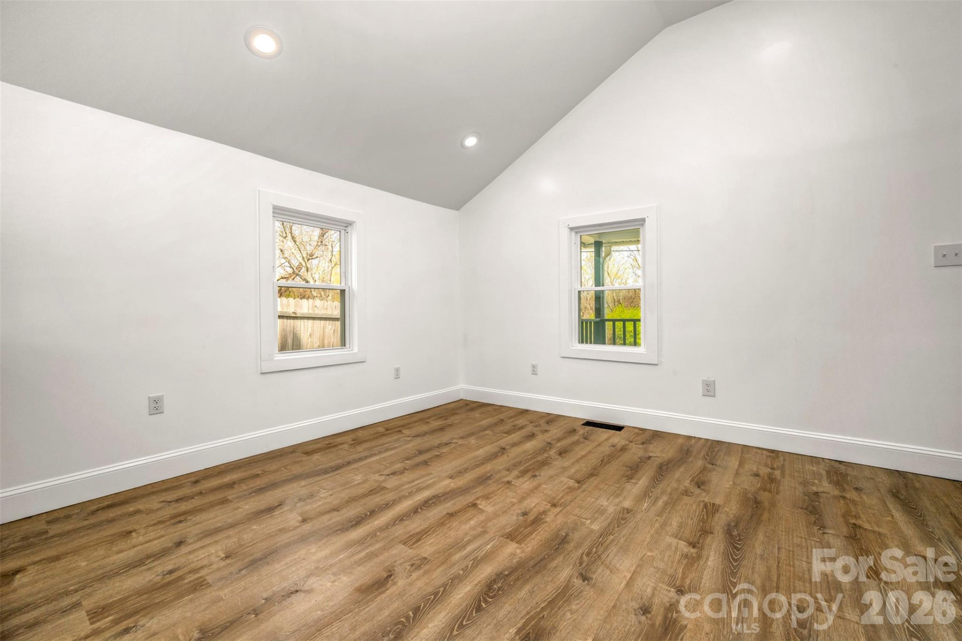 162 Miller Street - Photo 10