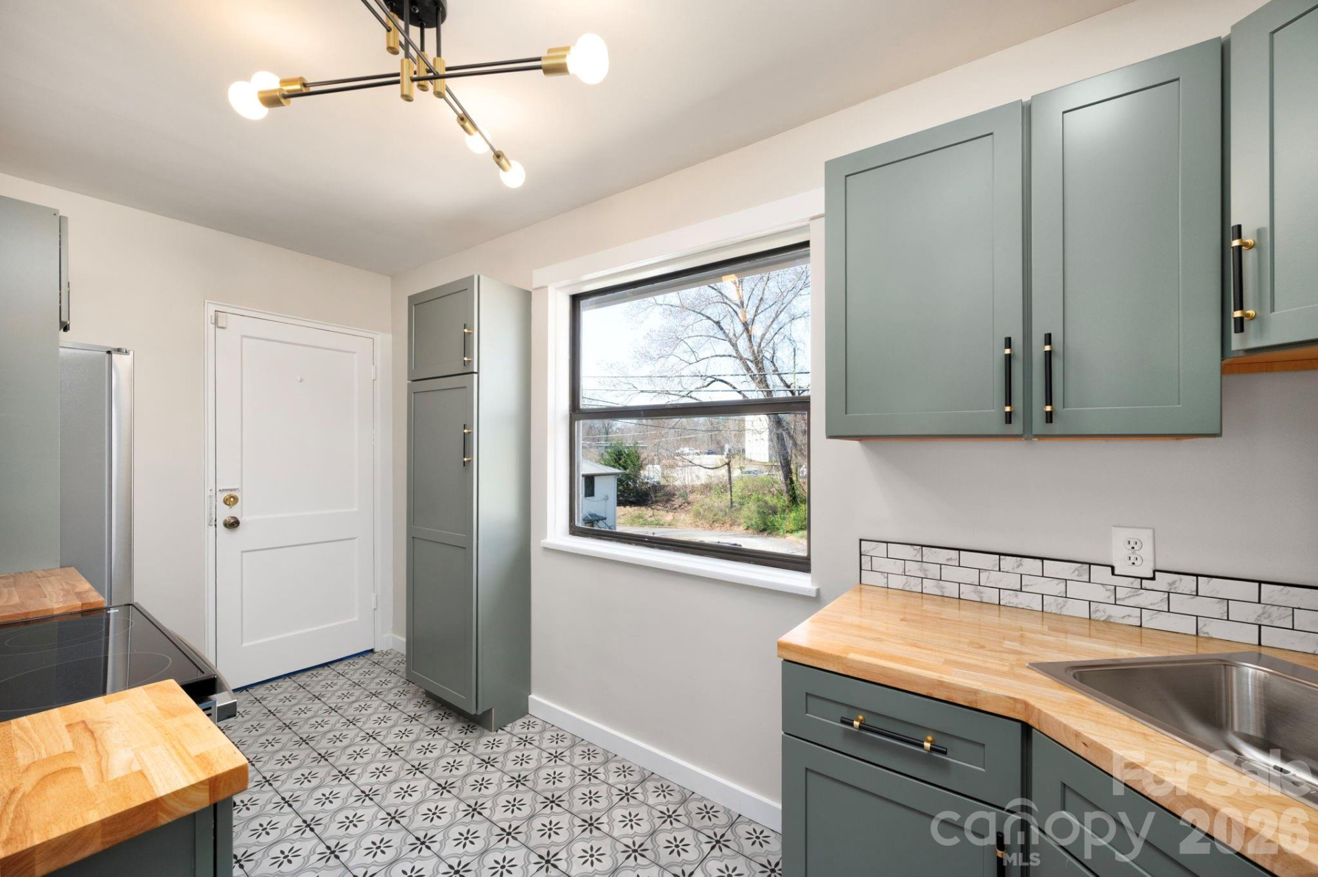 615 Biltmore Avenue #T8 - Photo 11