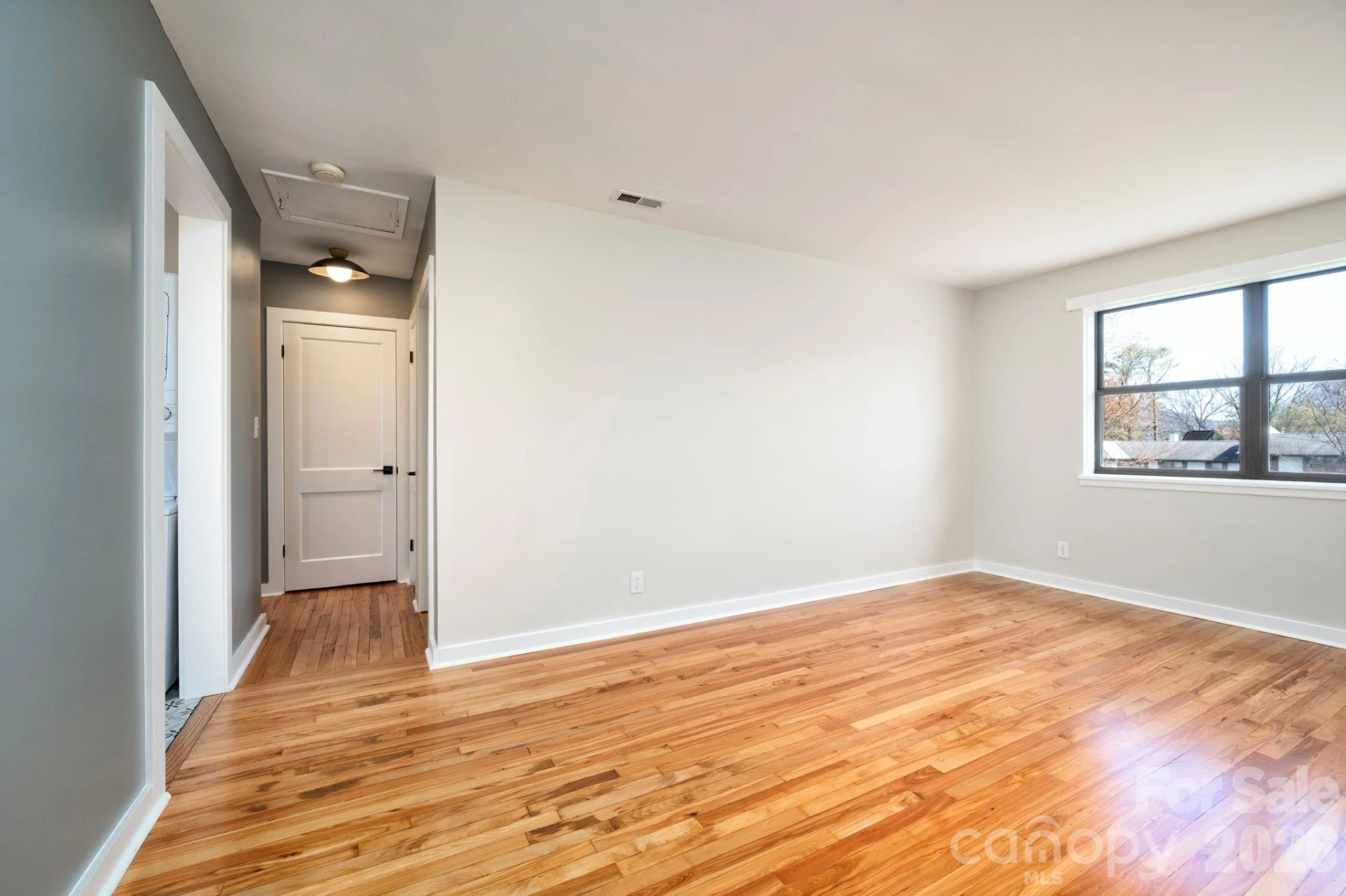 615 Biltmore Avenue #T8 - Photo 5