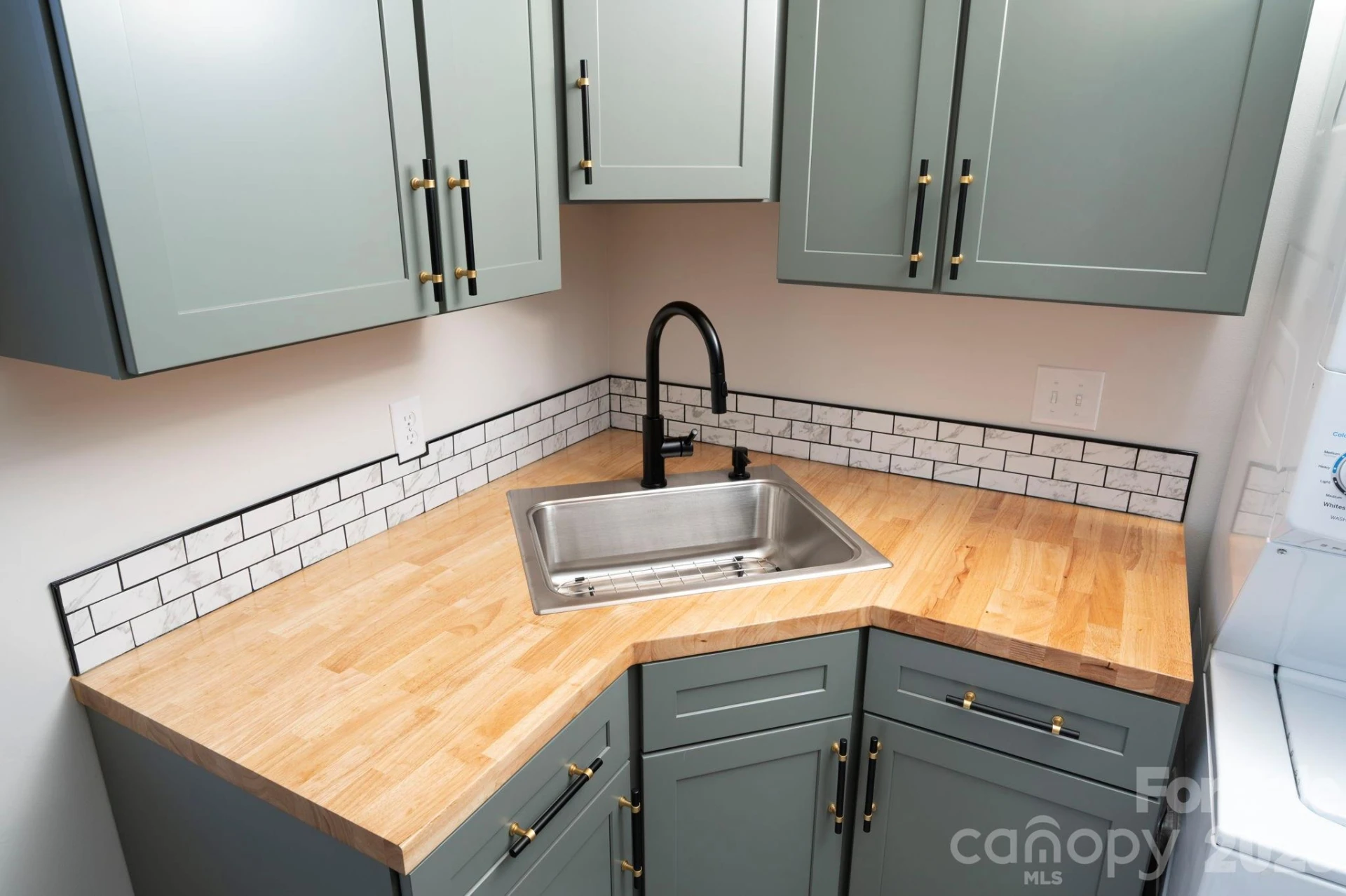 615 Biltmore Avenue #T8 - Photo 10