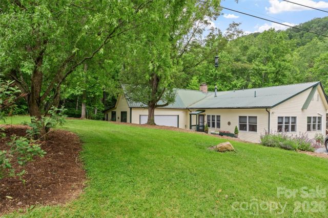 11820 State Highway 197 None, Burnsville, NC, 28714
