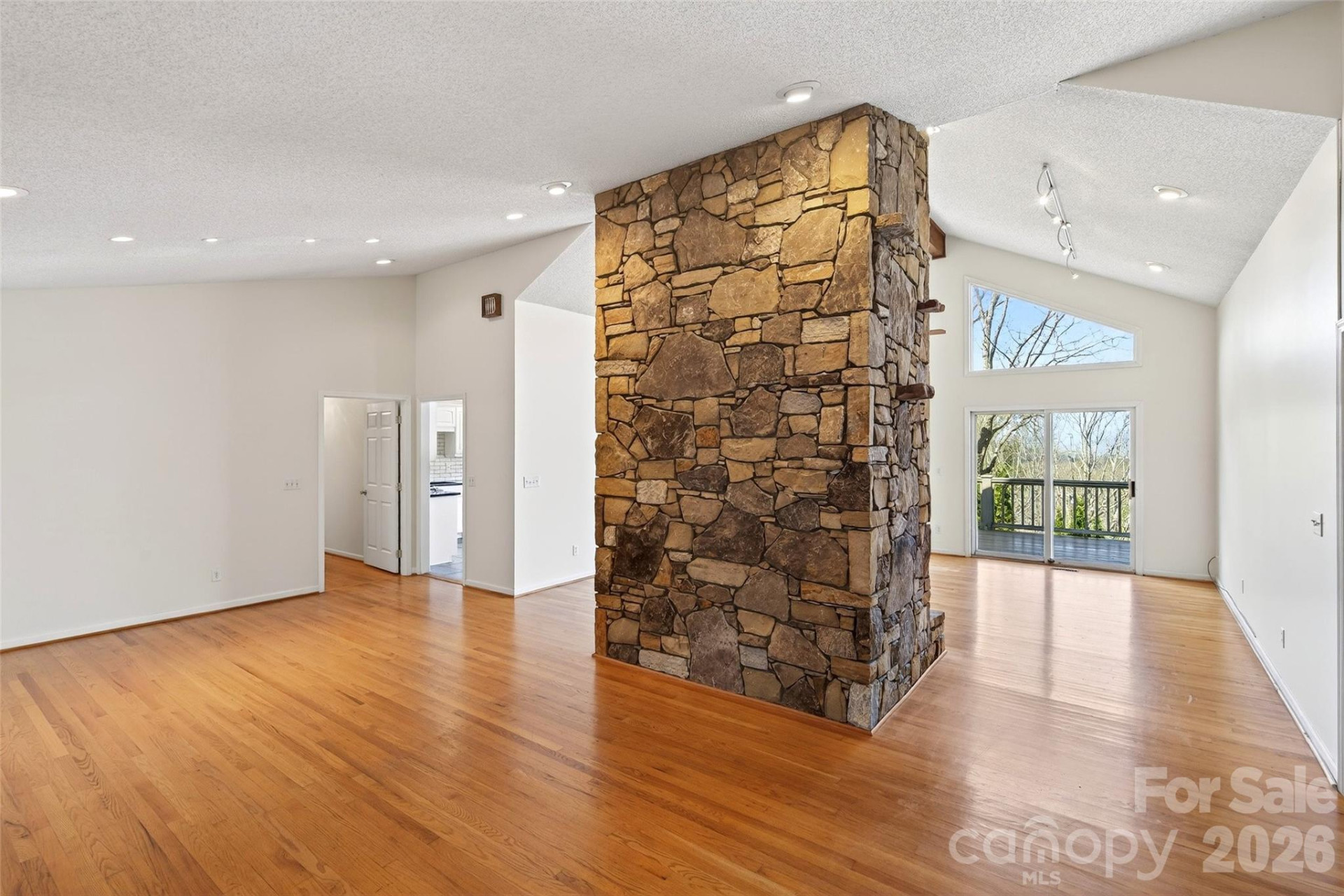 3 Tree Top Place - Photo 18