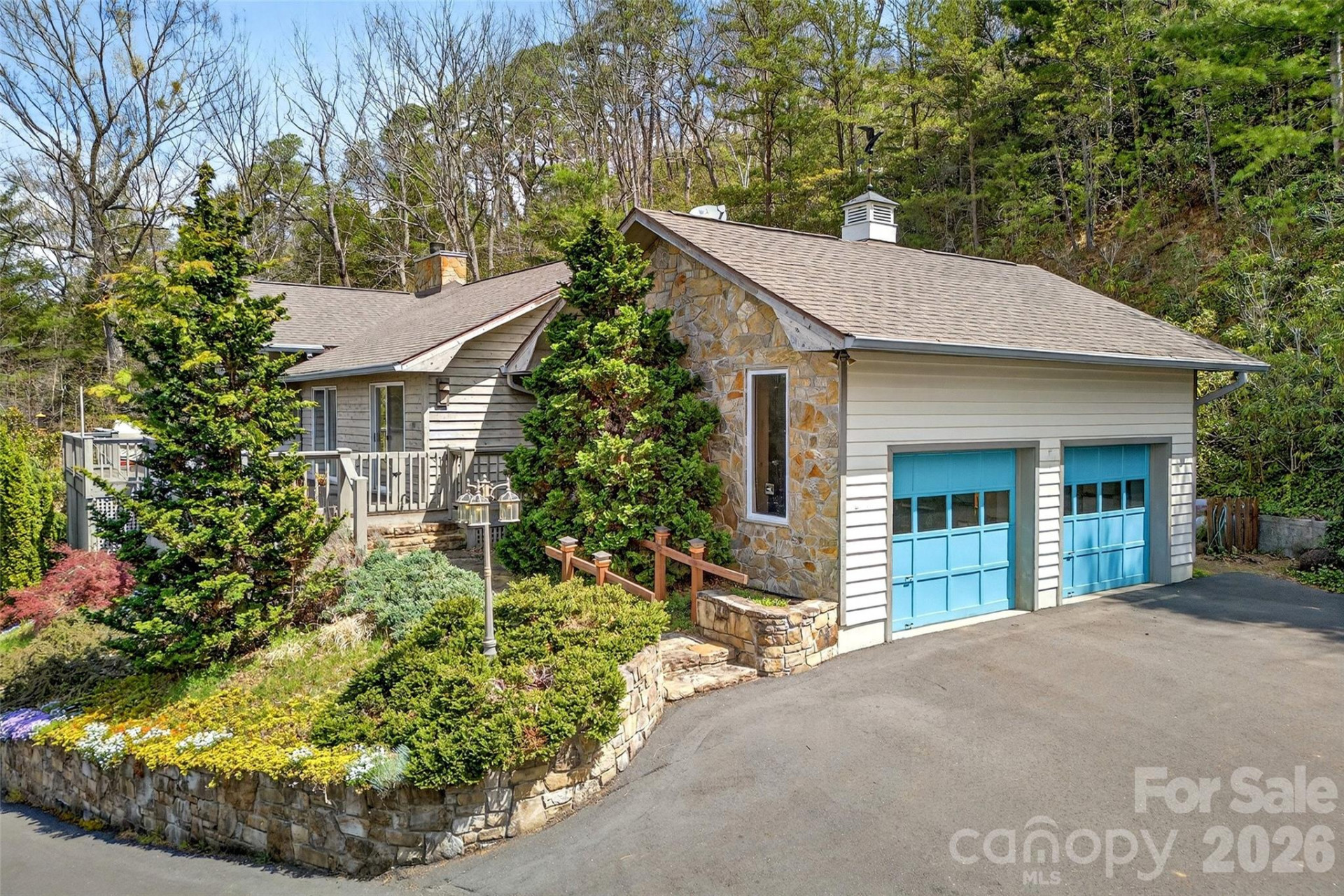 3 Tree Top Place - Photo 3