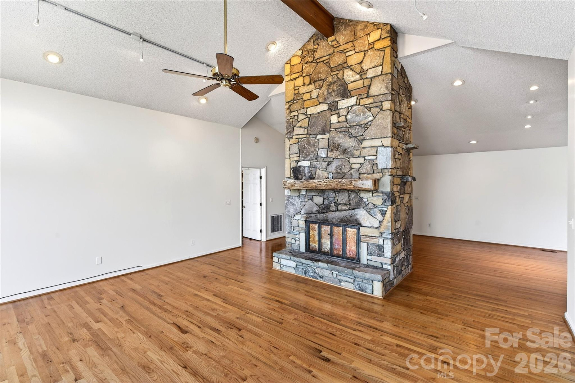 3 Tree Top Place - Photo 9