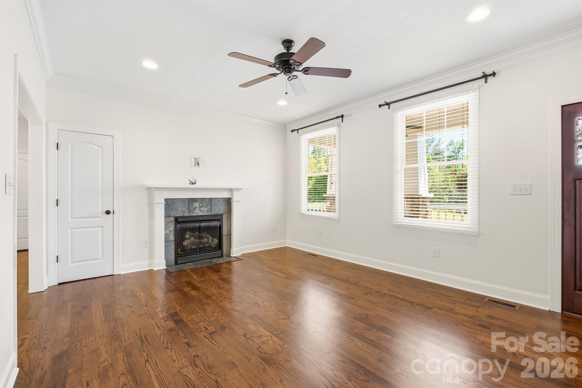 321 Winding Creek Drive - Photo 10