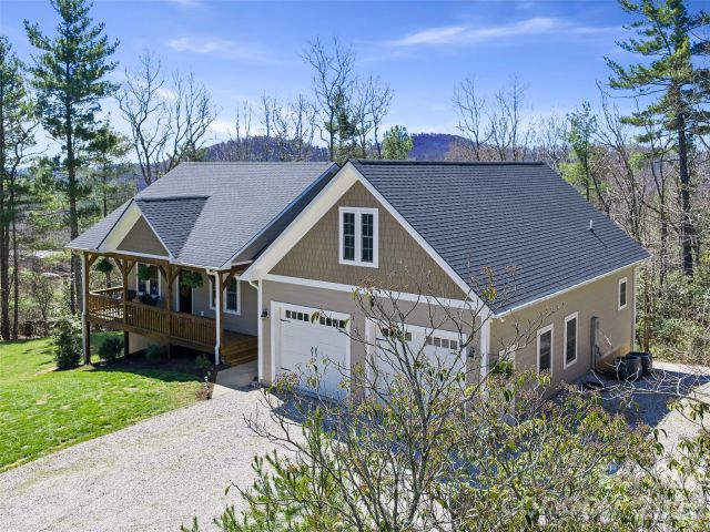 111 Wipprecht Drive, Spruce Pine, NC, 28777