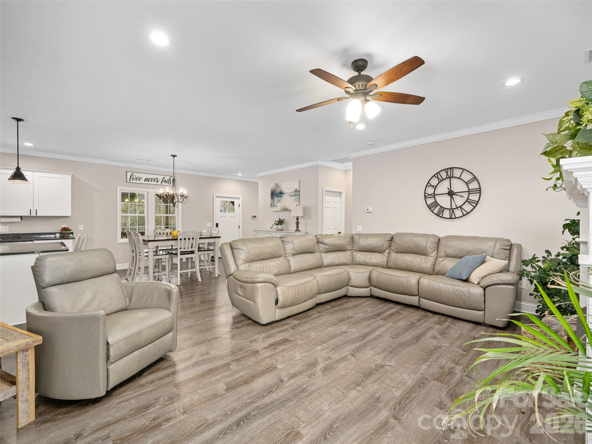 111 Wipprecht Drive - Photo 15