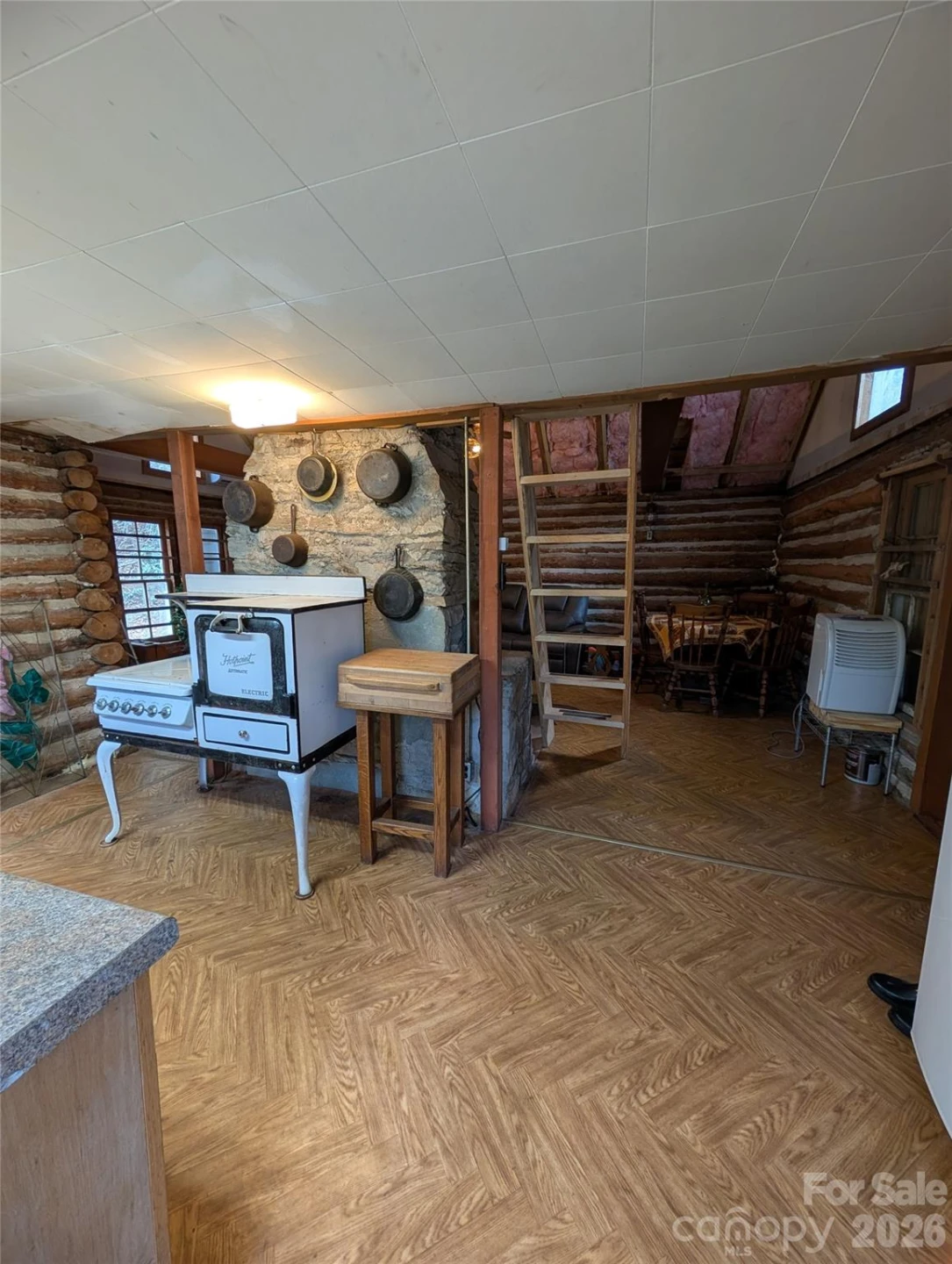 6712 Globe Road - Photo 2