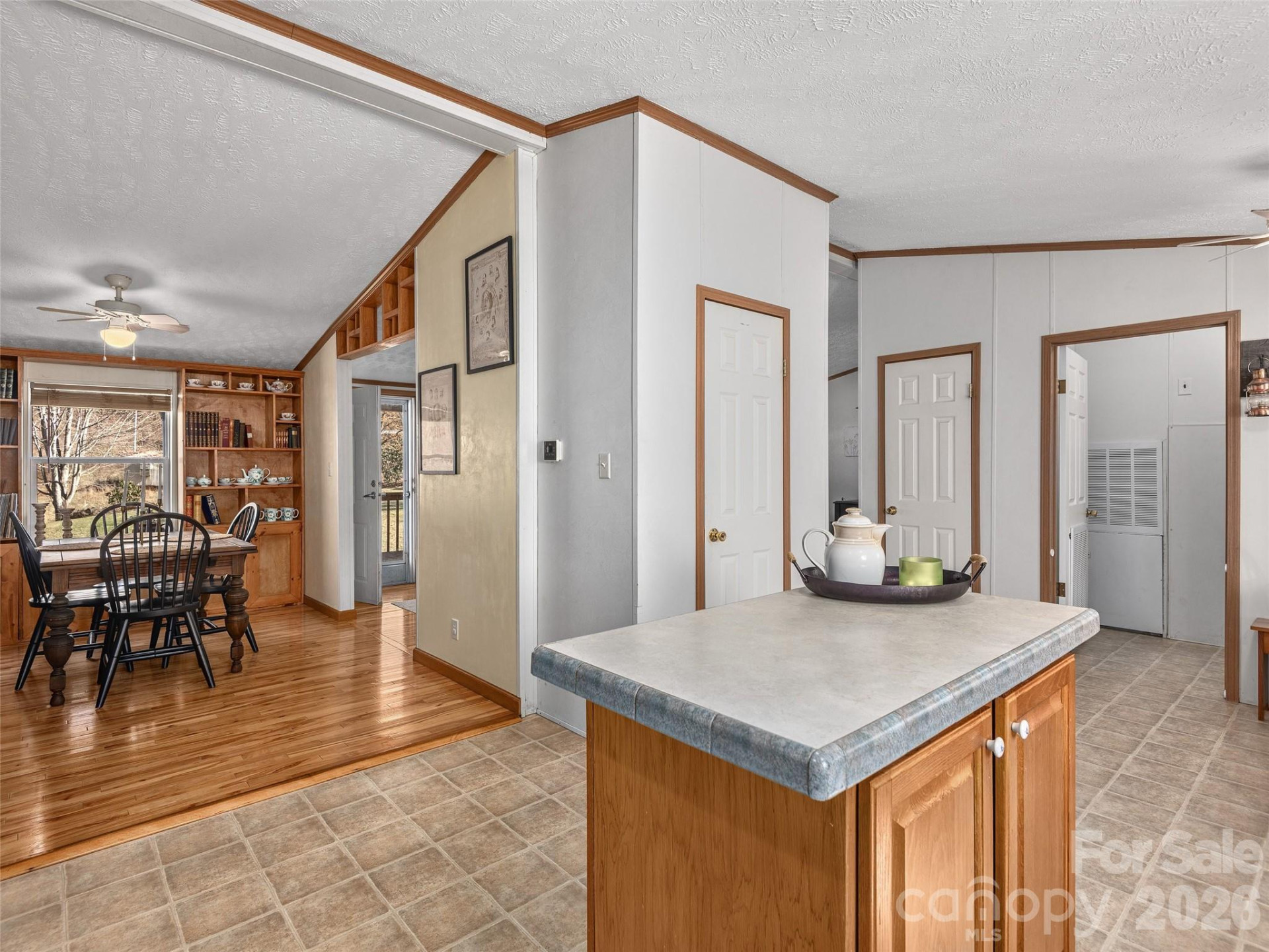 114 Gateway Cove - Photo 9