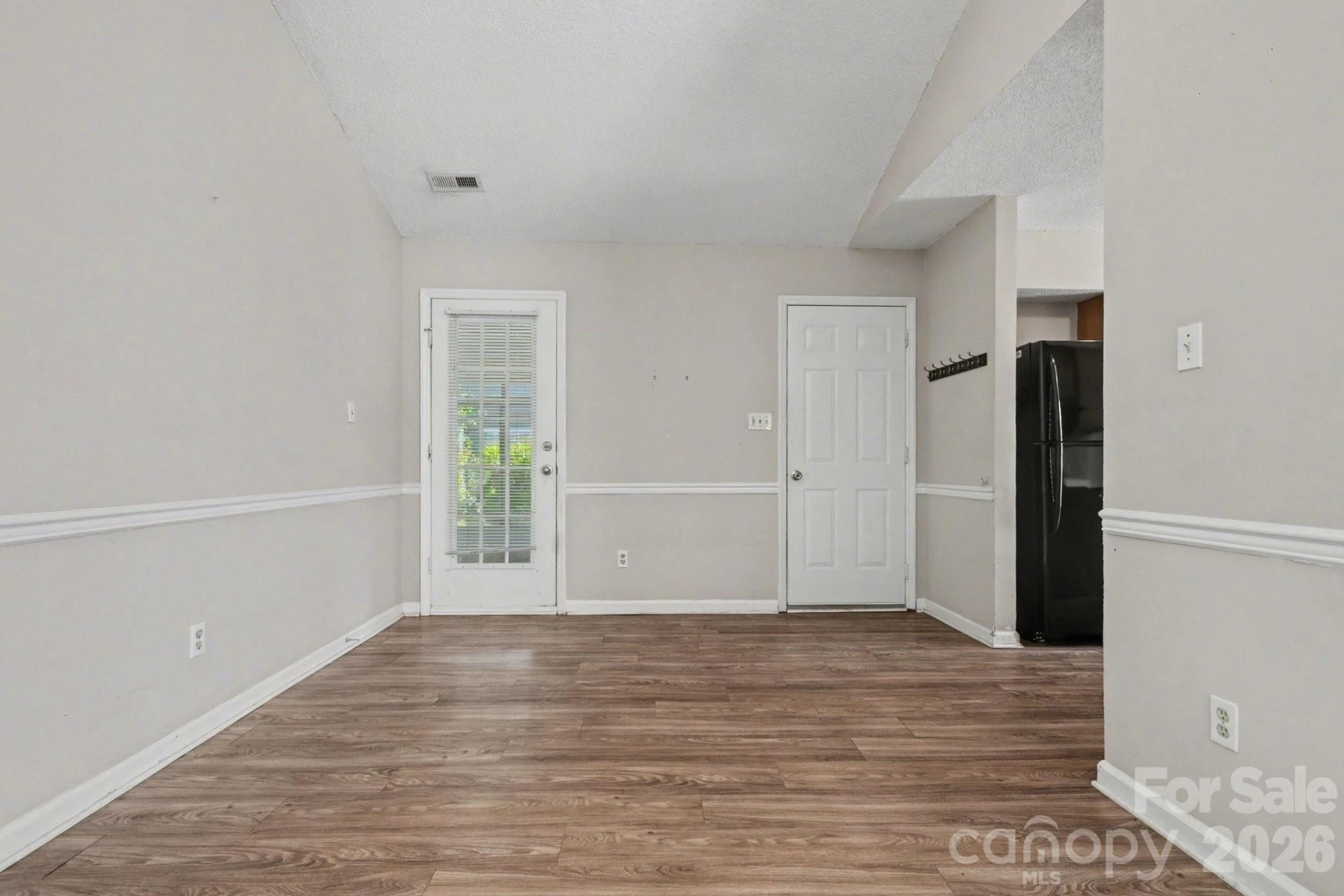 5513 Southminster Lane - Photo 6