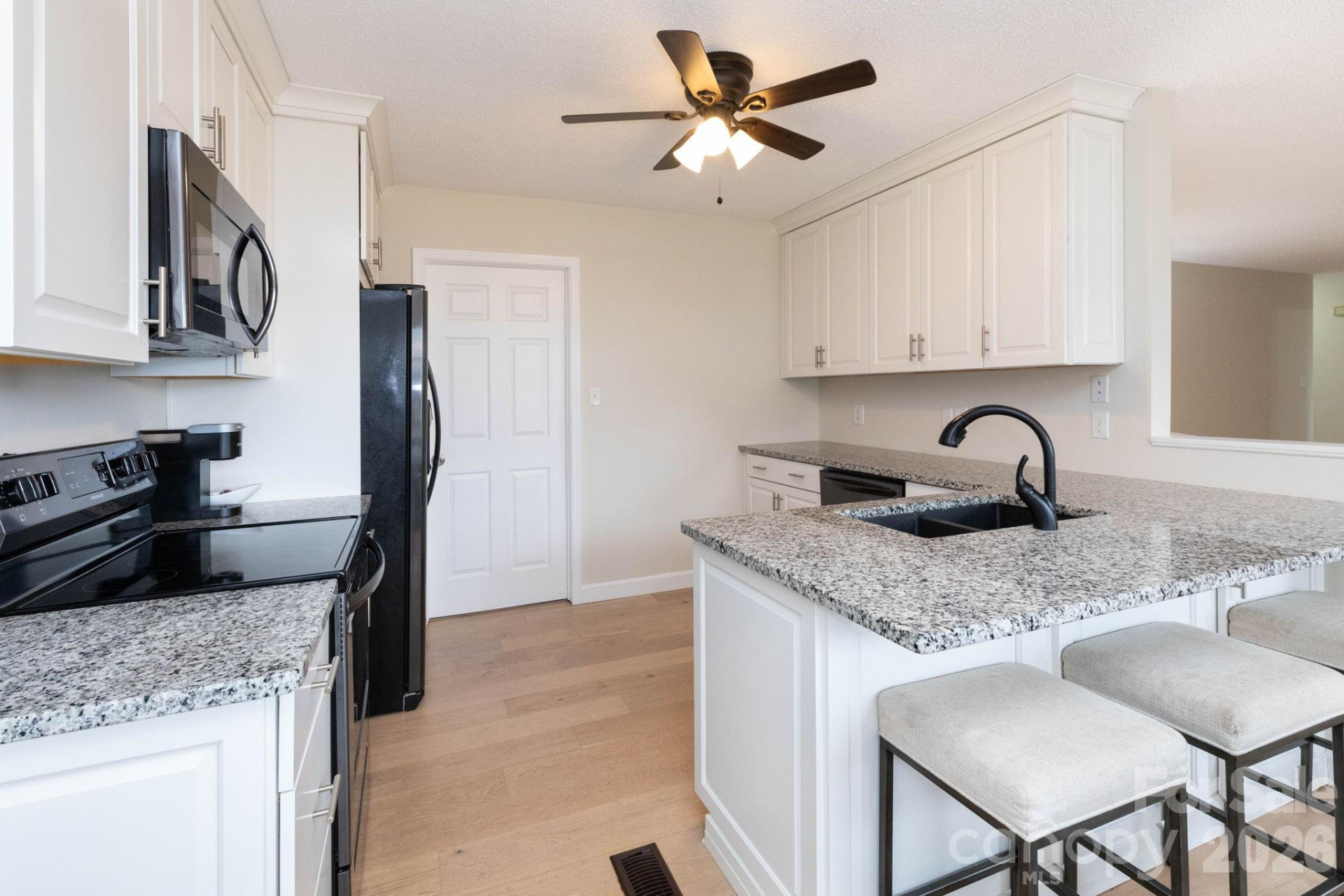 21 Lindon Cove Road #3 - Photo 5