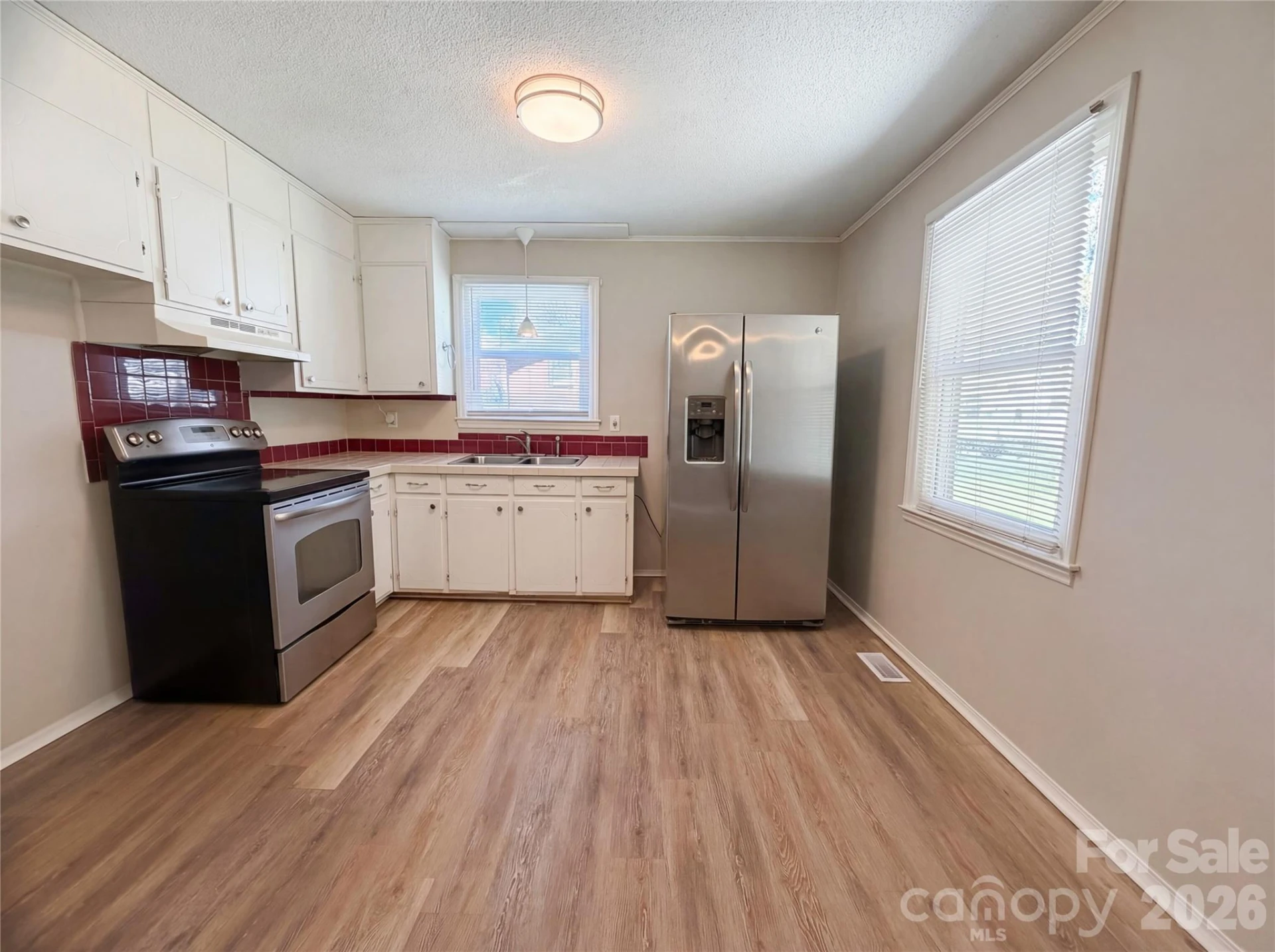 4402 Ginger Drive - Photo 2