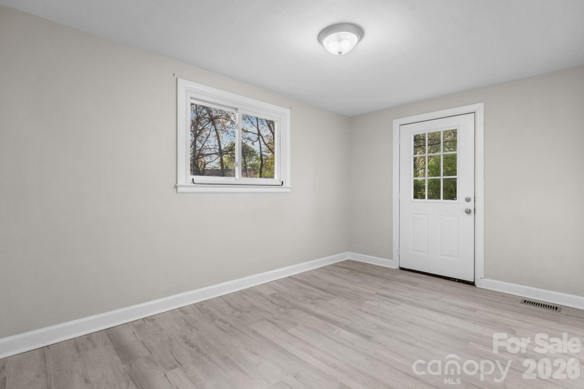 3502 1st Avenue Circle - Photo 12