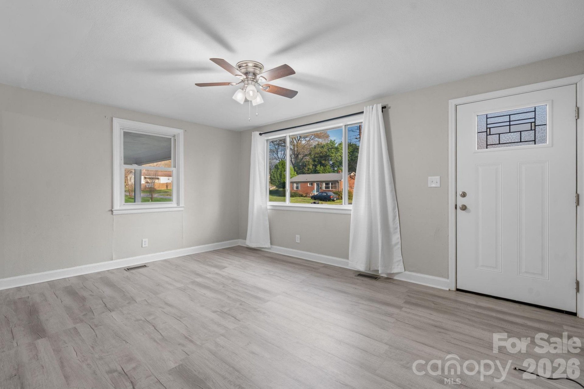 3502 1st Avenue Circle - Photo 9