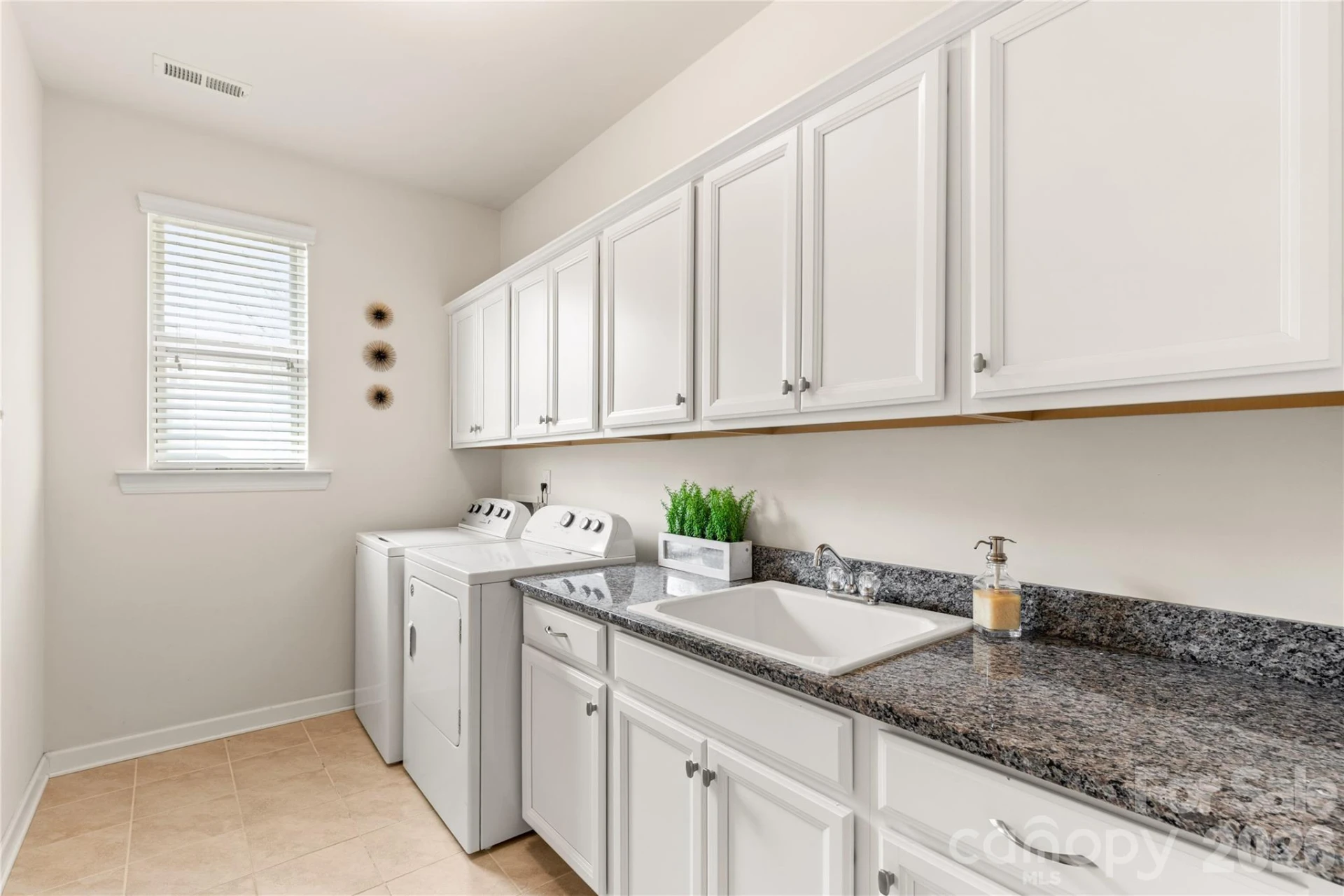 570 Sandbar Point - Photo 28