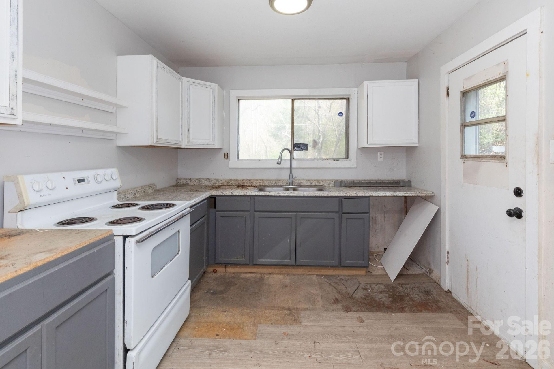 135 Sardis Drive - Photo 8