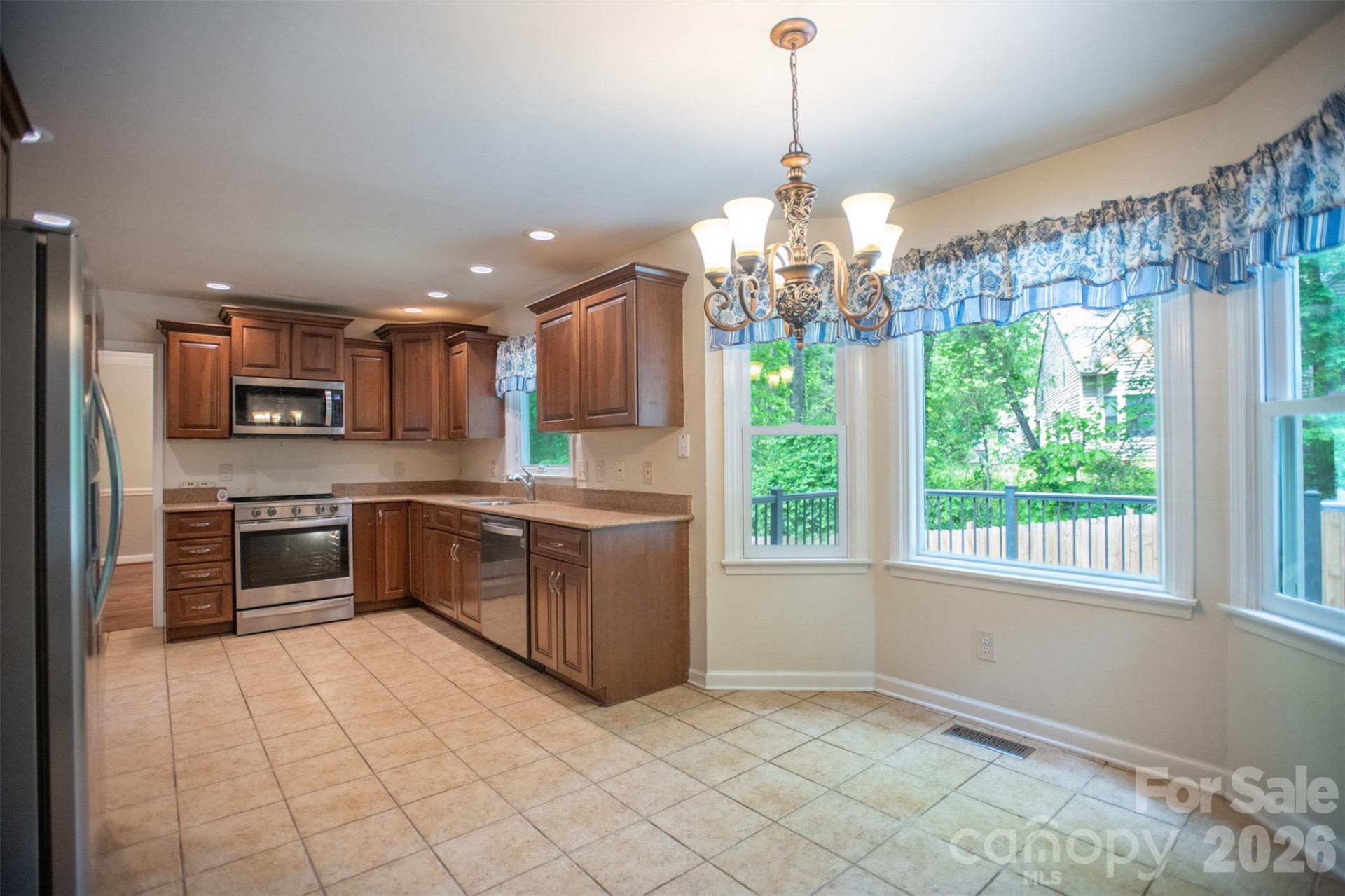 1002 Windsor Drive - Photo 17