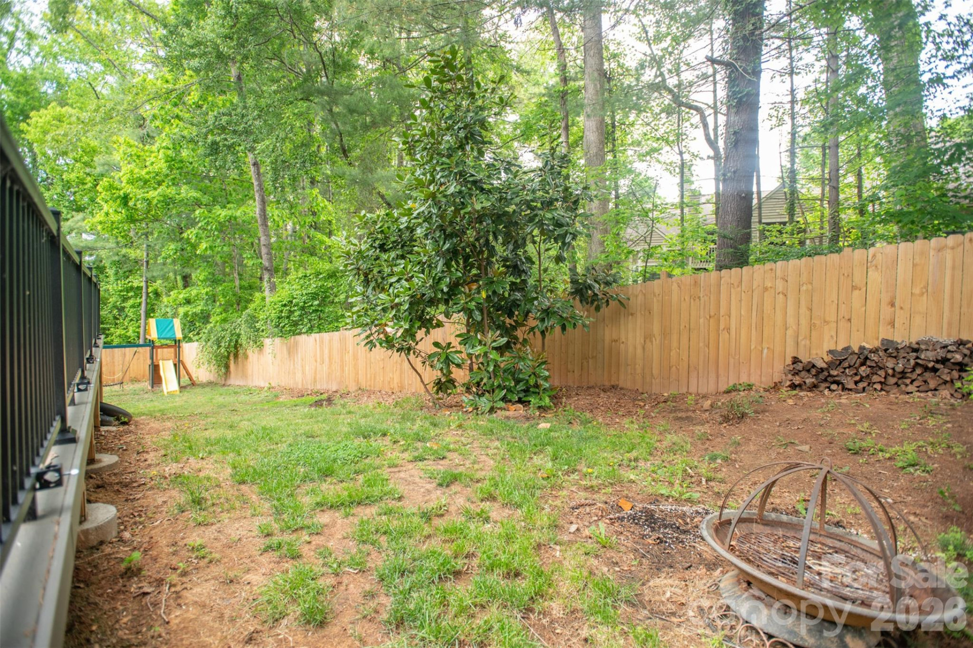 1002 Windsor Drive - Photo 9