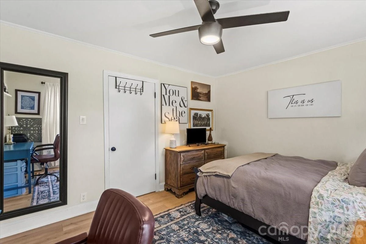733 Norwood Avenue - Photo 20