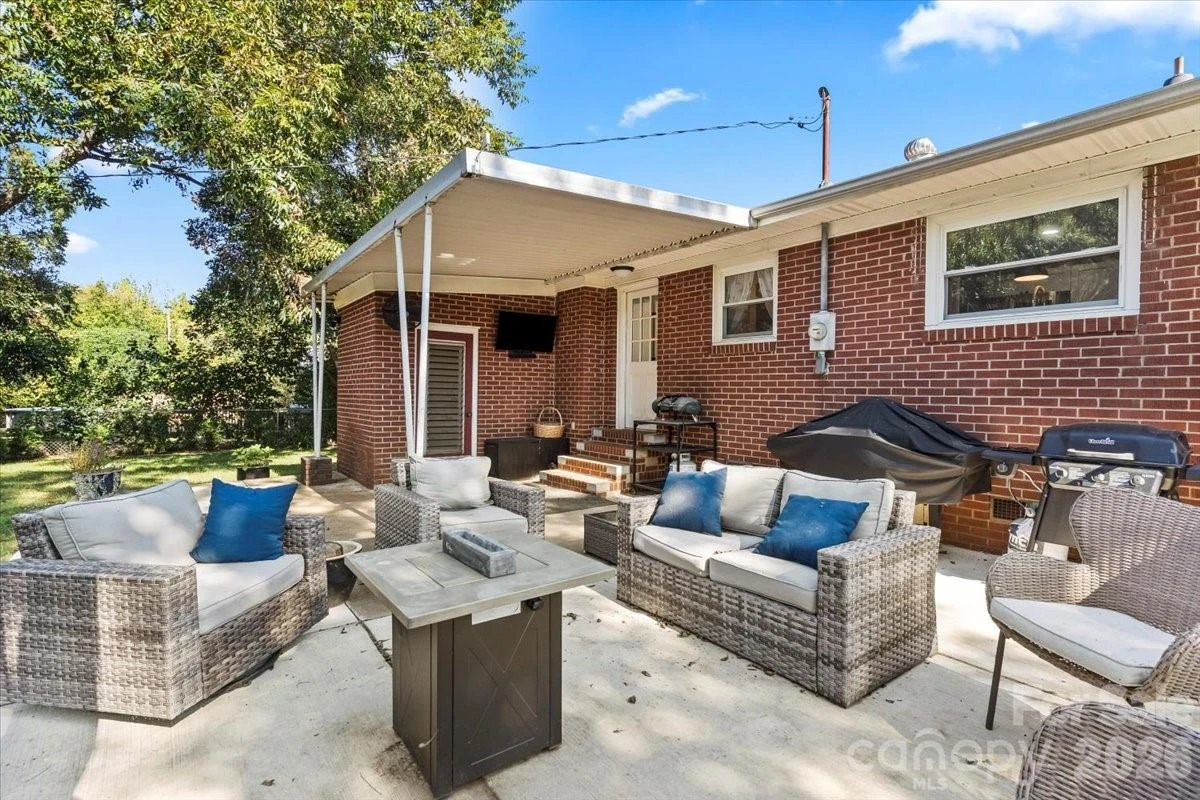 733 Norwood Avenue - Photo 31