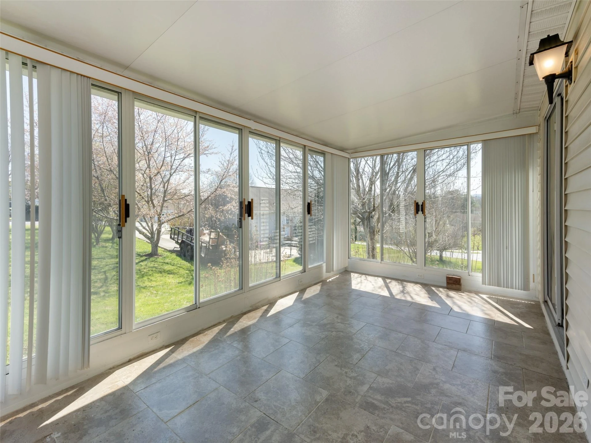 4 Marjorie Lane - Photo 5