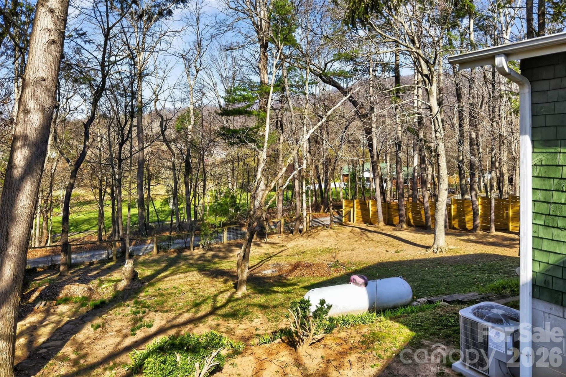 109 Eastwood Avenue - Photo 40