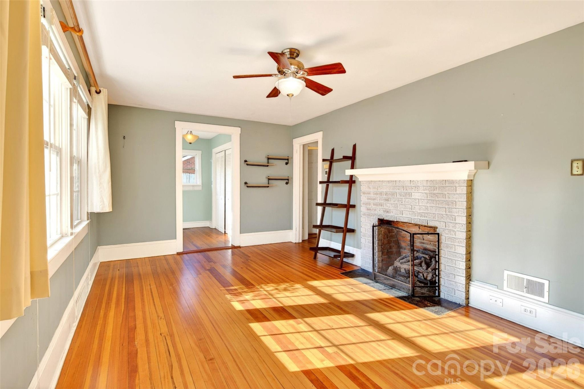 109 Eastwood Avenue - Photo 7