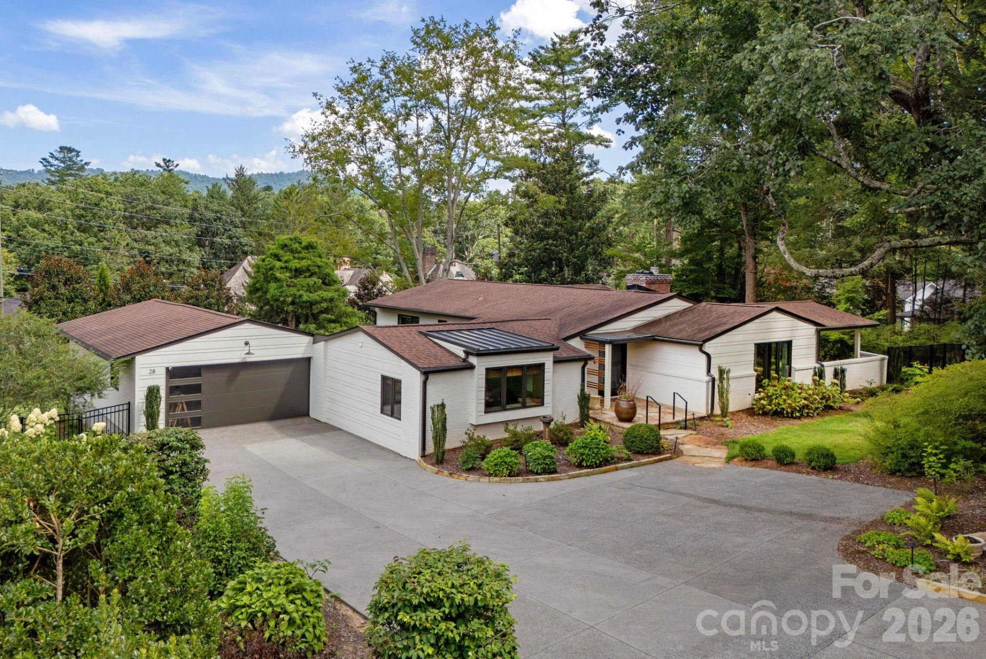 28 Forest Road - Photo 2